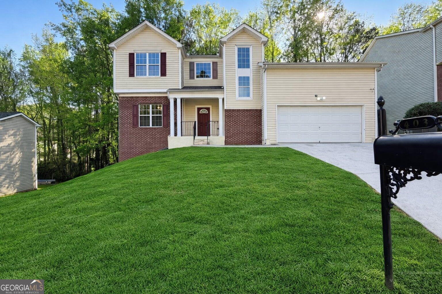 403 Clearstream Lane Property Photo 1