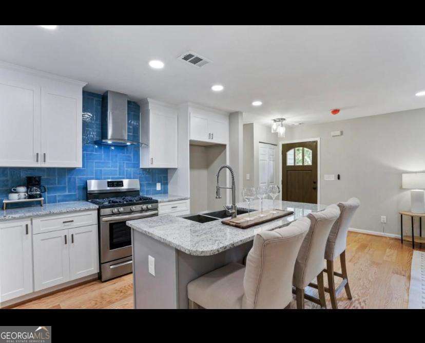 5115 Martins Crossing Road Property Photo 7