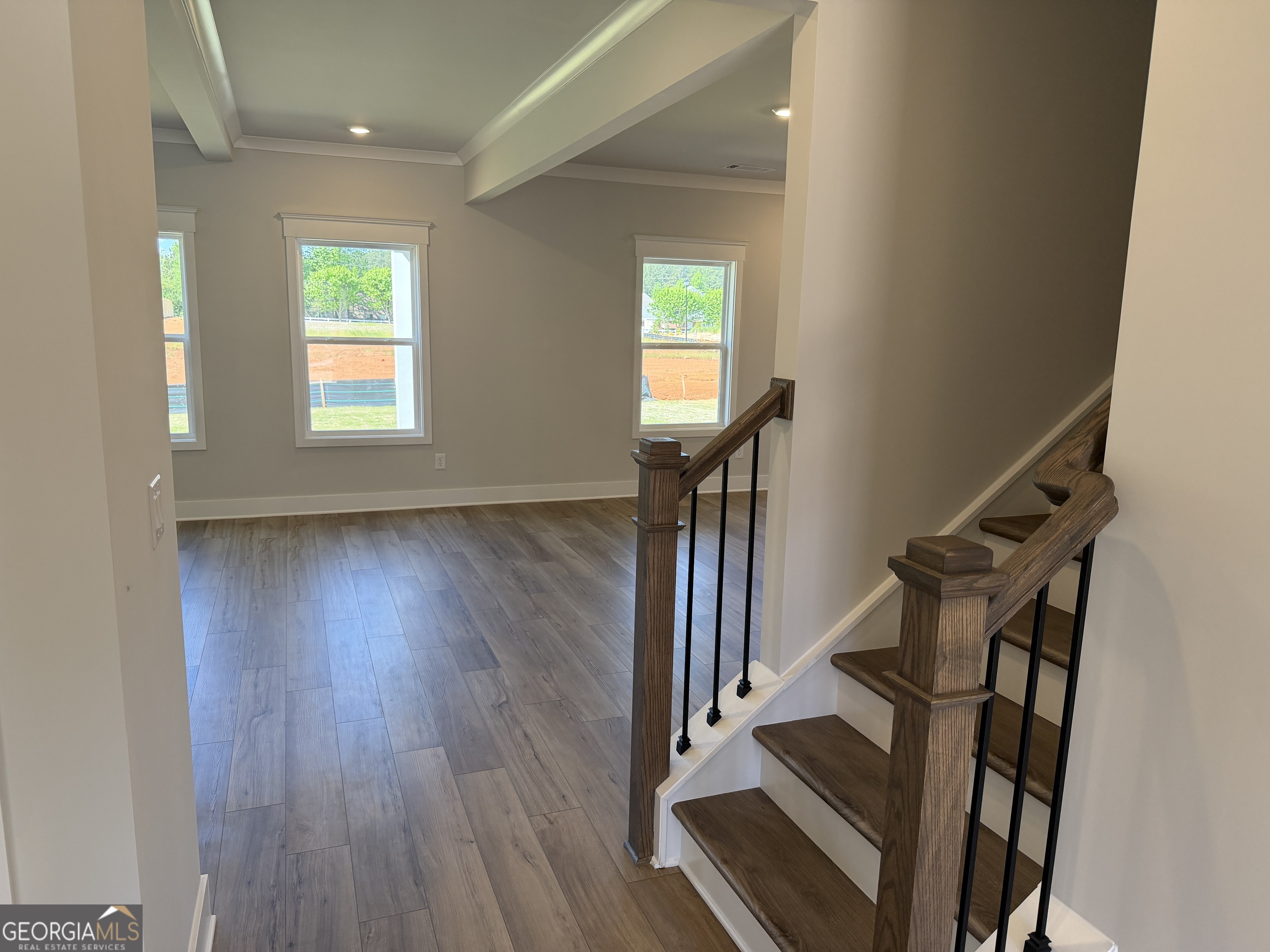 692 Secret Garden Lane Property Photo 8