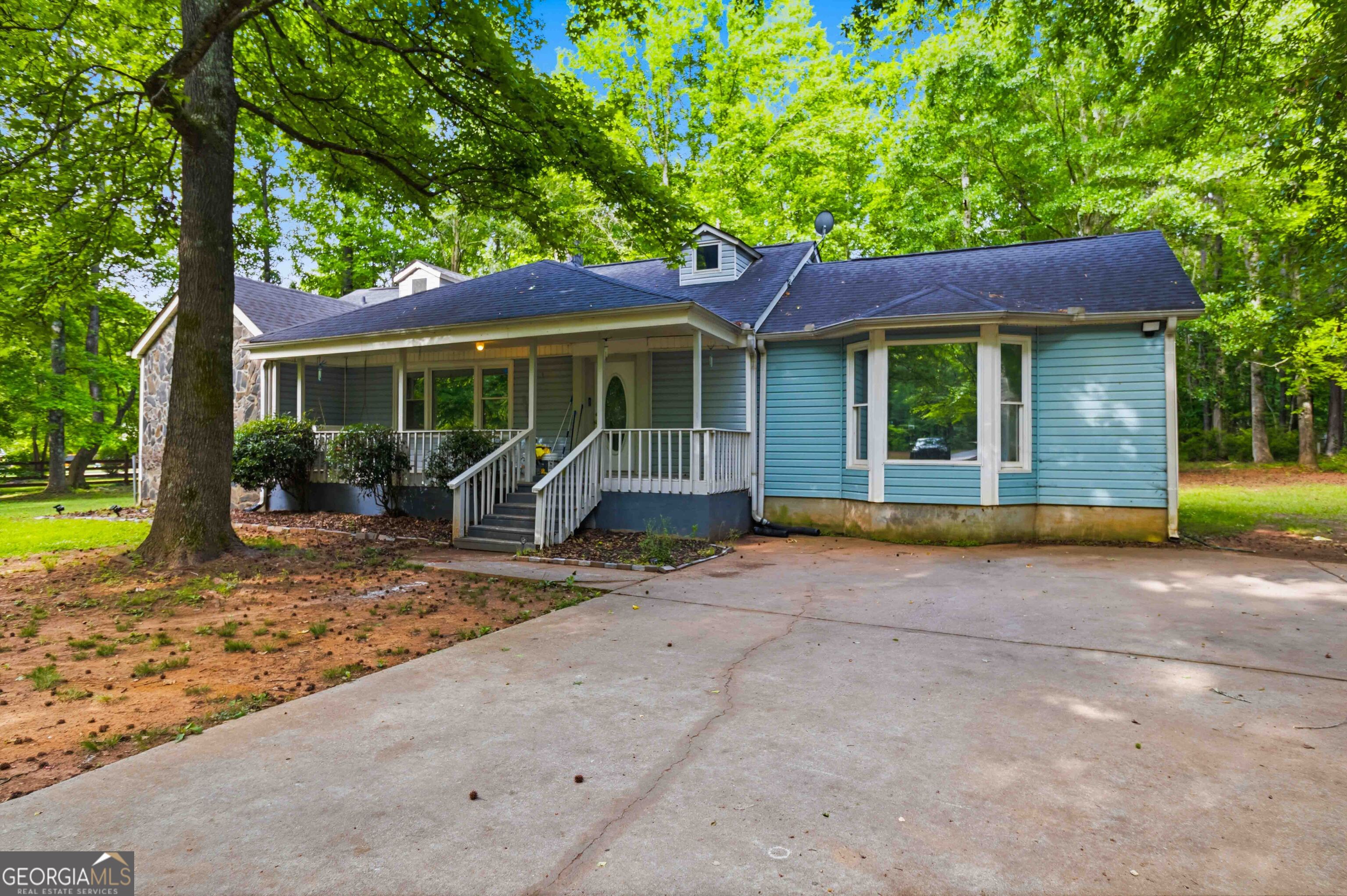 265 Winding Stream Trail Property Photo 1