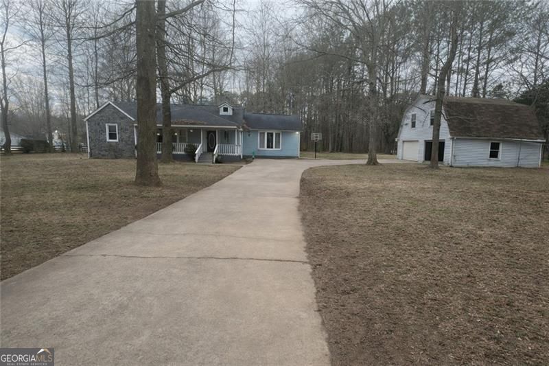 265 Winding Stream Trail Property Photo 4