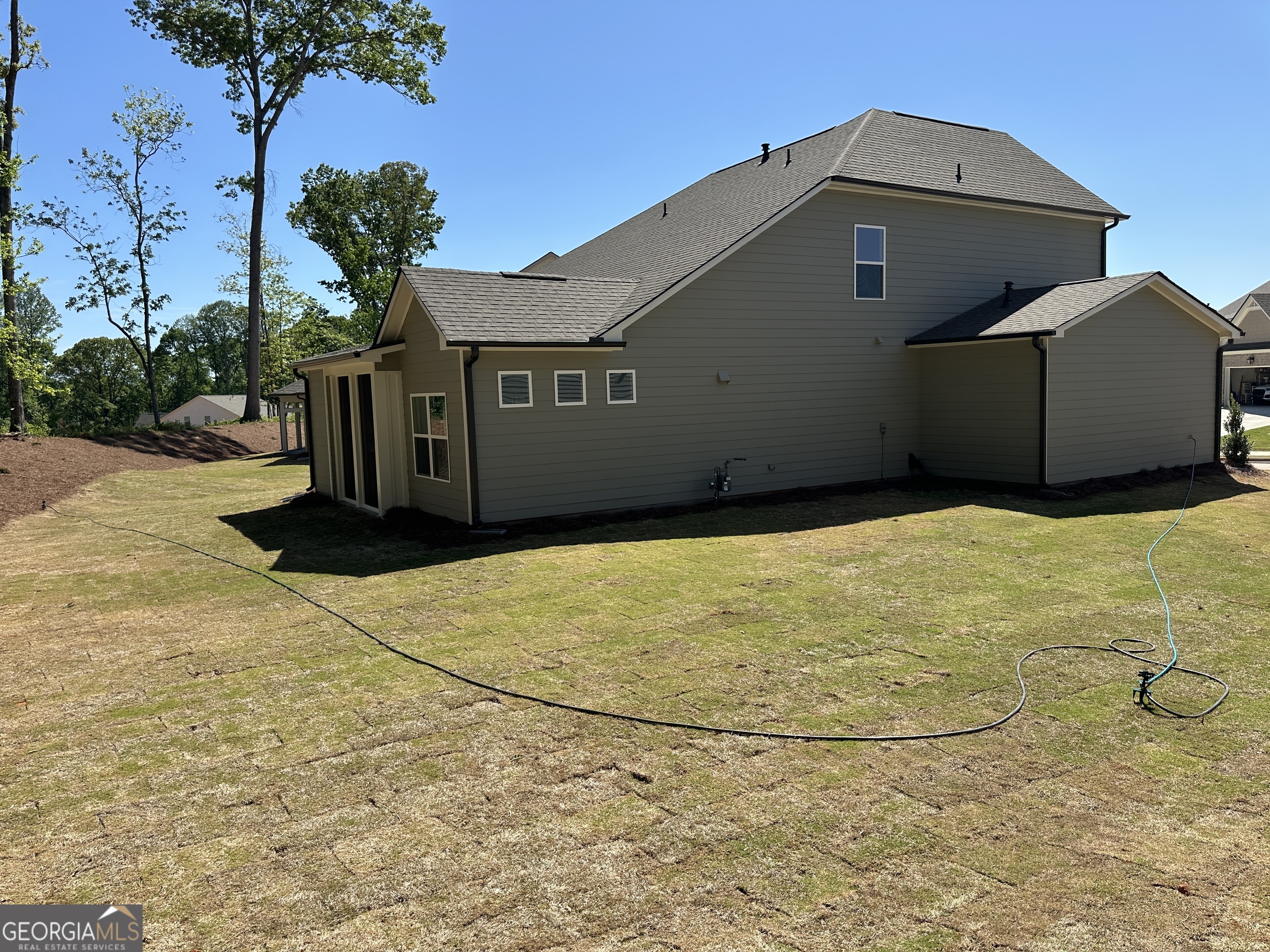 112 Rose Lake Court Property Photo 3