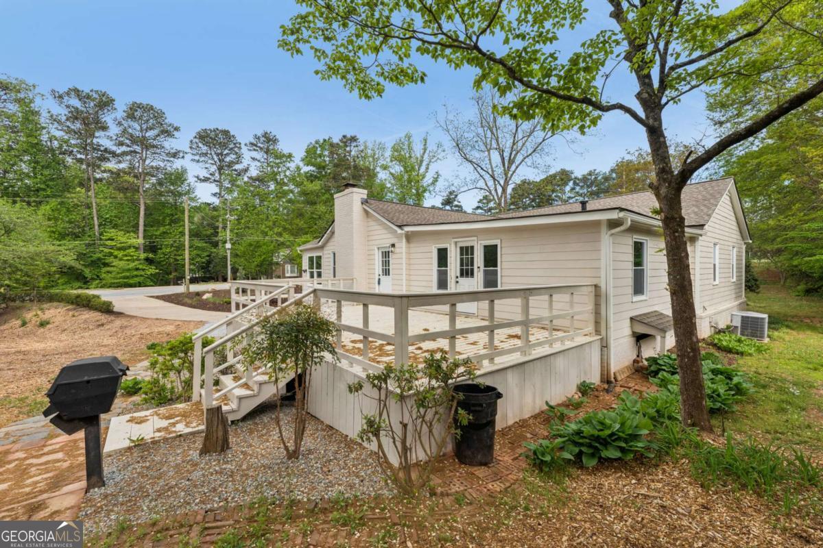 1989 Mount Vernon Road Property Photo 1
