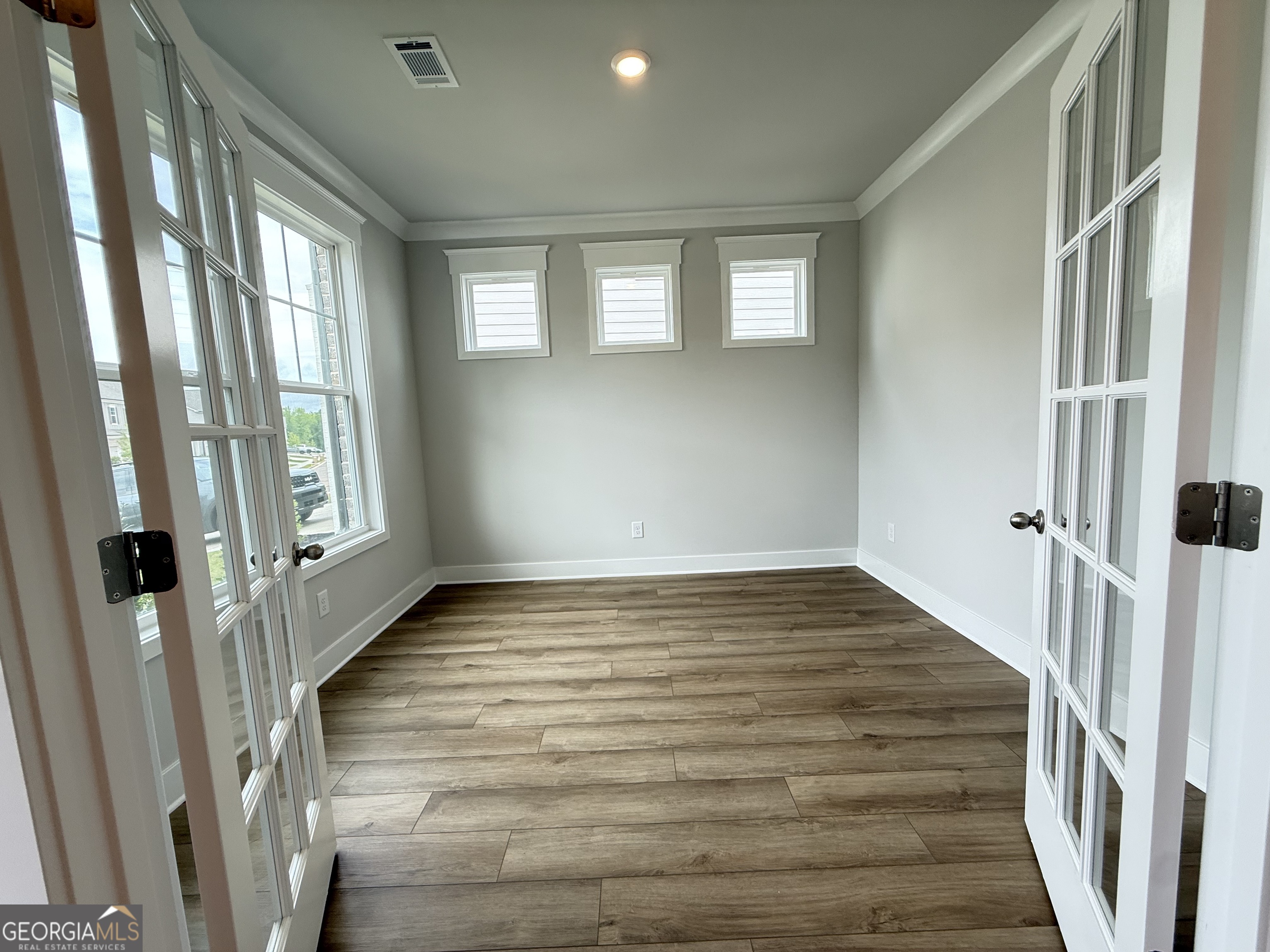 5283 Baymont Drive Property Photo 13