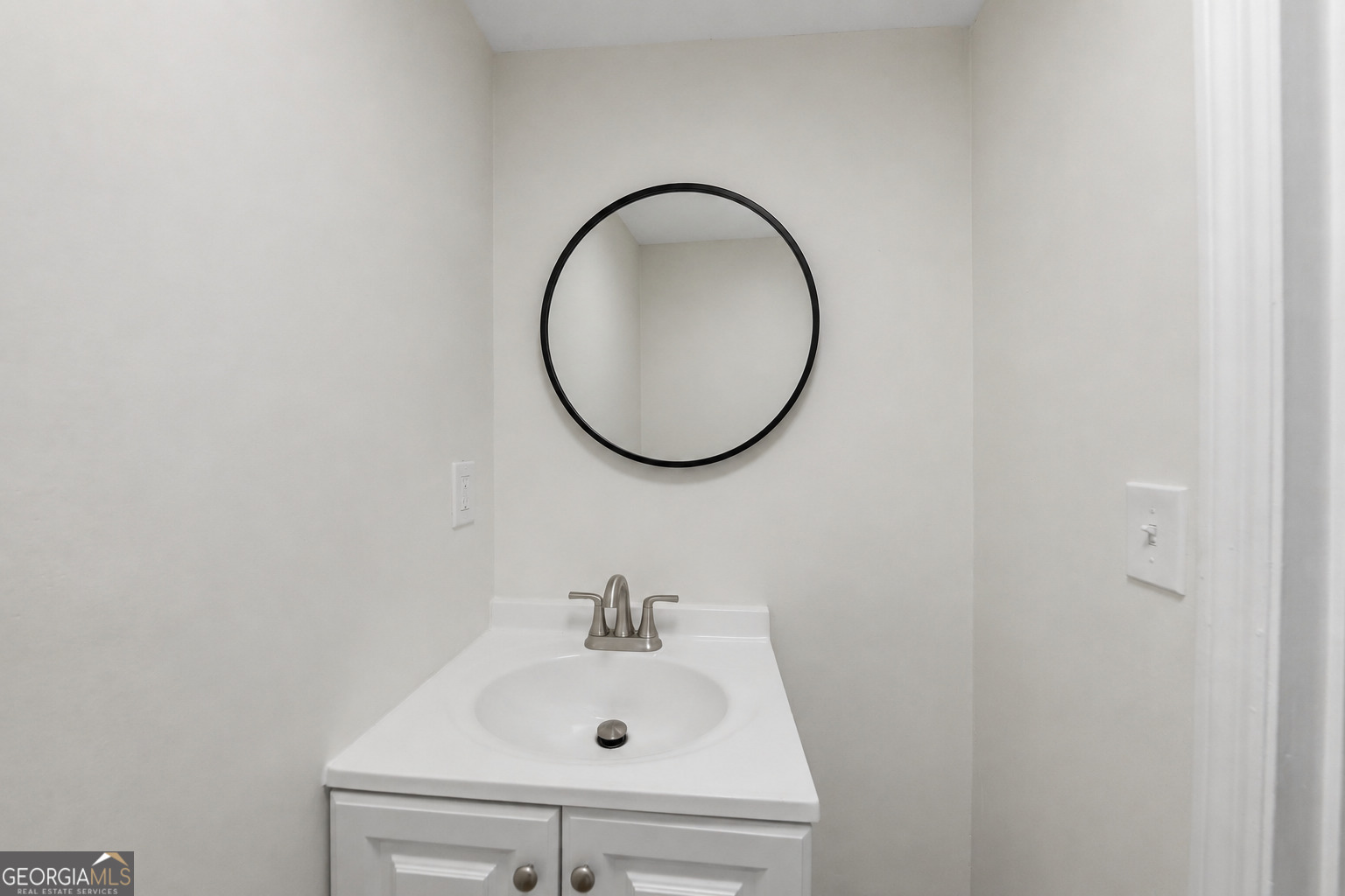 2050 Lenoa Lane Property Photo 17
