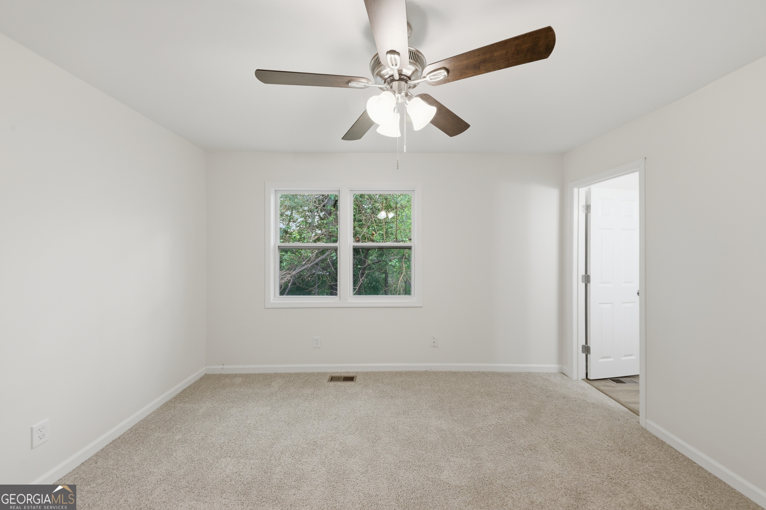 2050 Lenoa Lane Property Photo 22