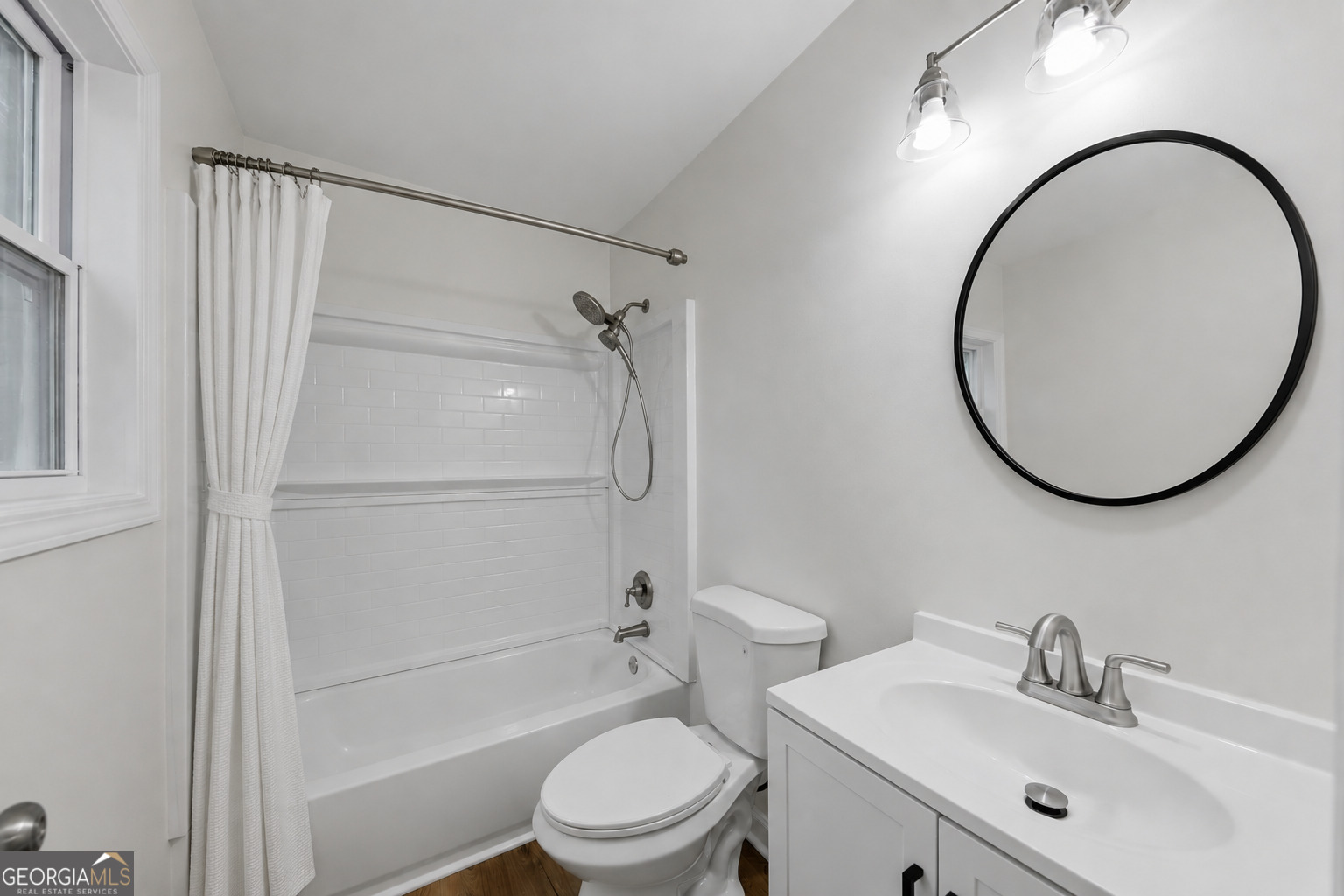 2050 Lenoa Lane Property Photo 25