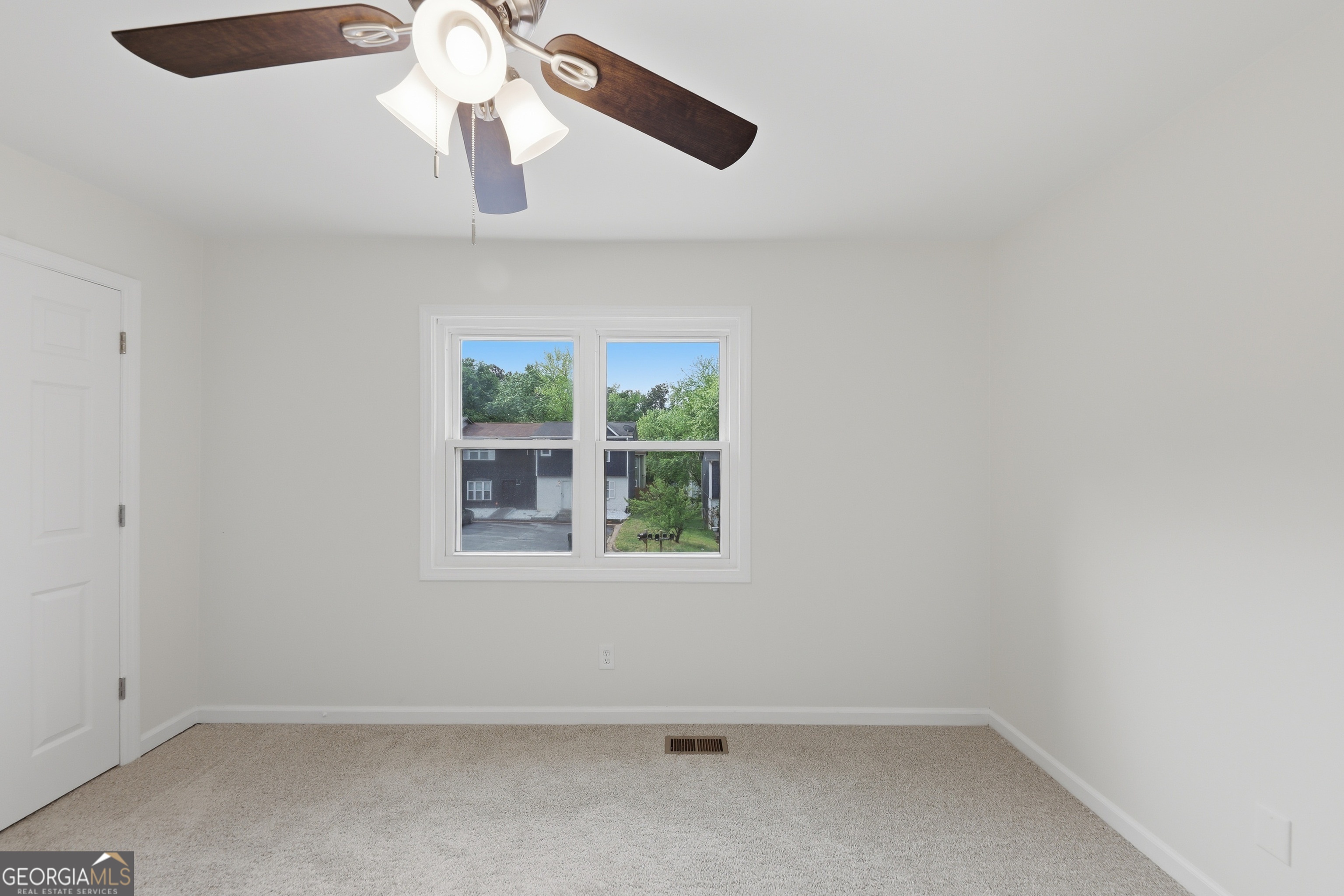 2050 Lenoa Lane Property Photo 26