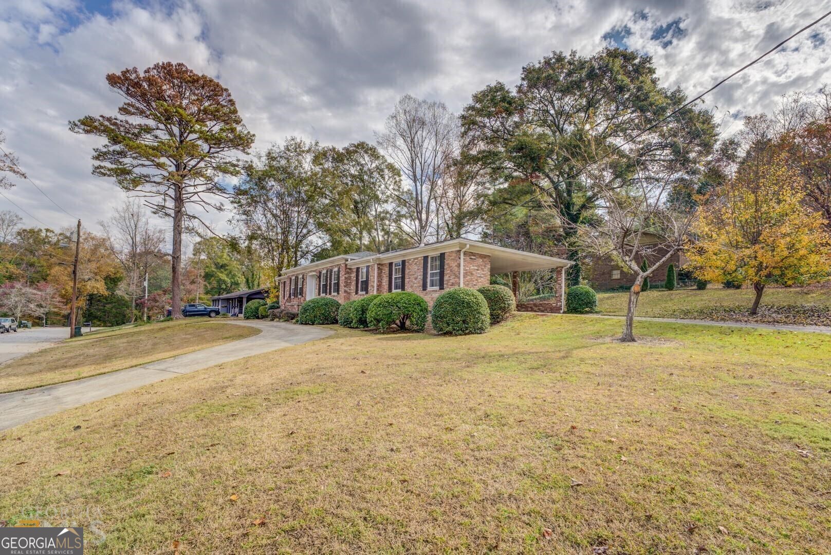 7111 Indian Creek Circle Sw Property Photo 1