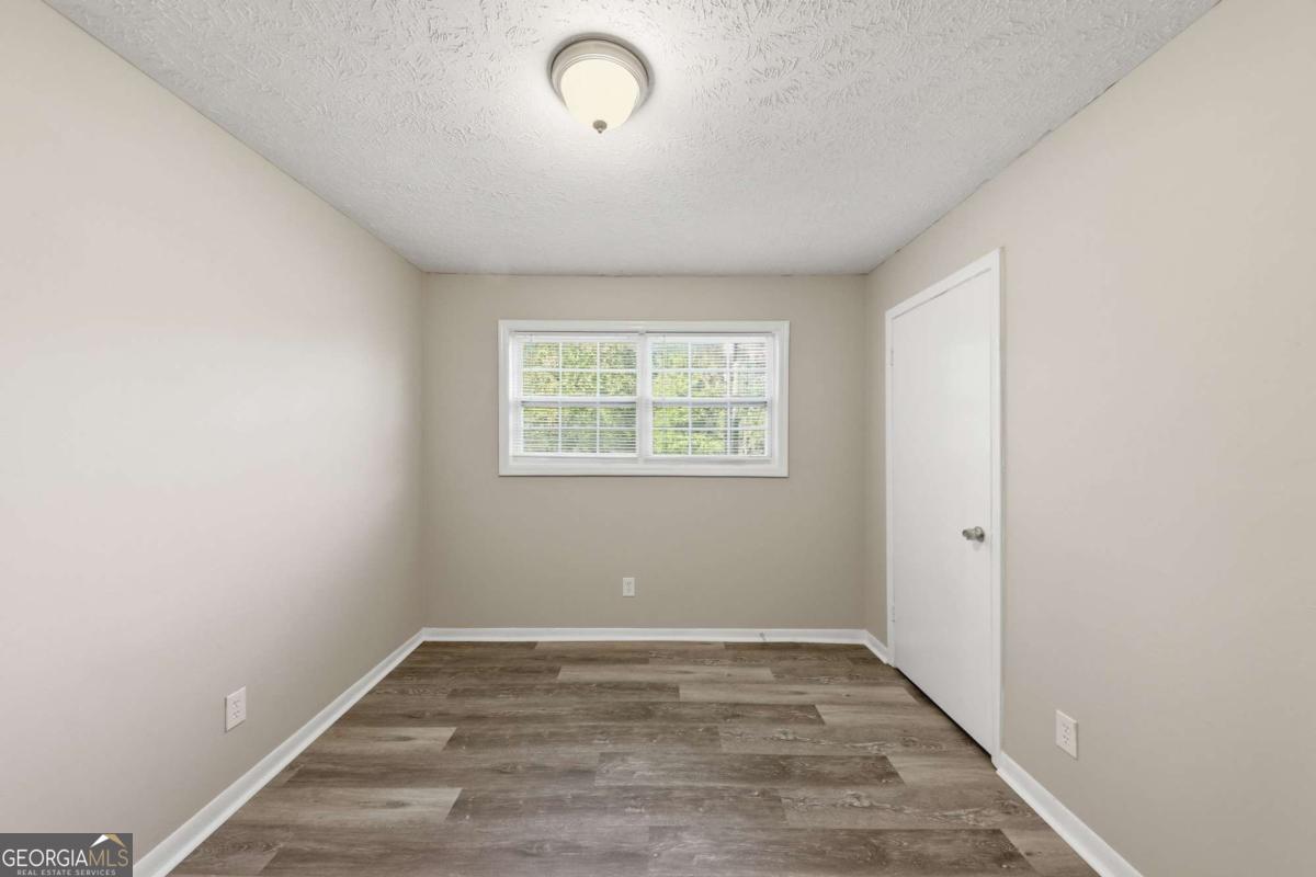 2322 Chestnut Log Loop Property Photo 12