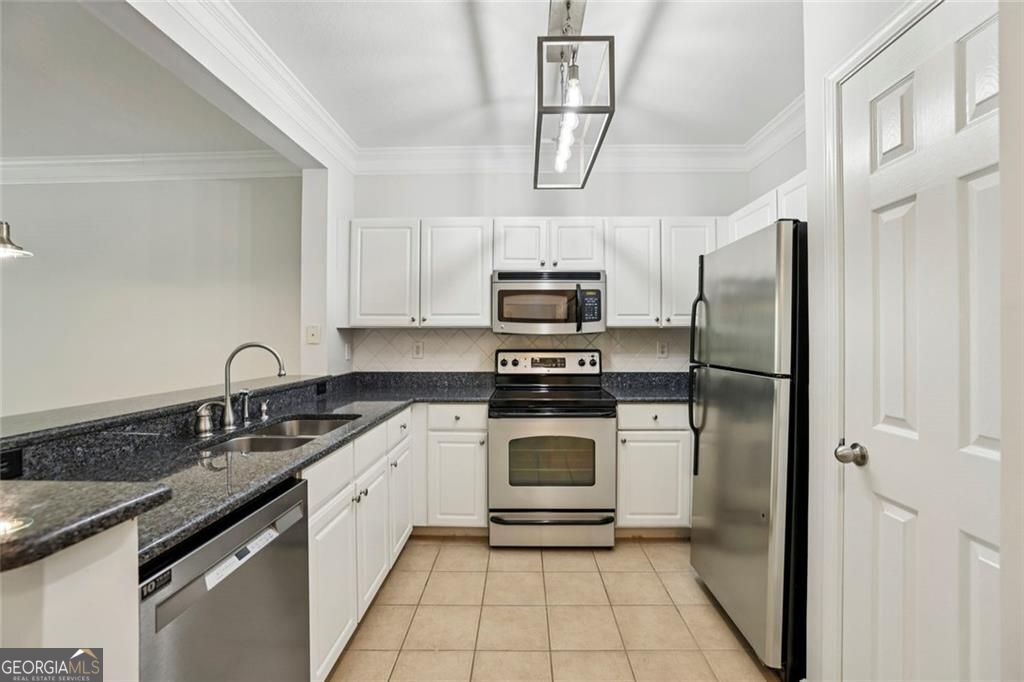 1850 Cotillion Drive # 2205 Property Photo 5