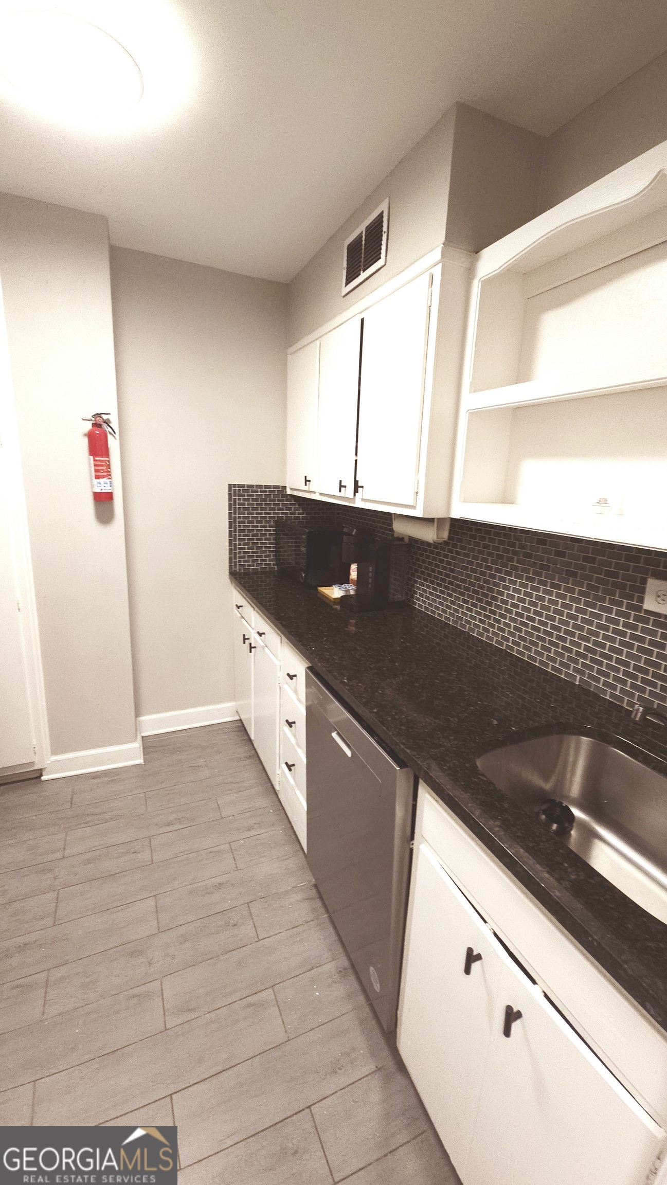 300 W Peachtree Street Ne # F Property Photo 7