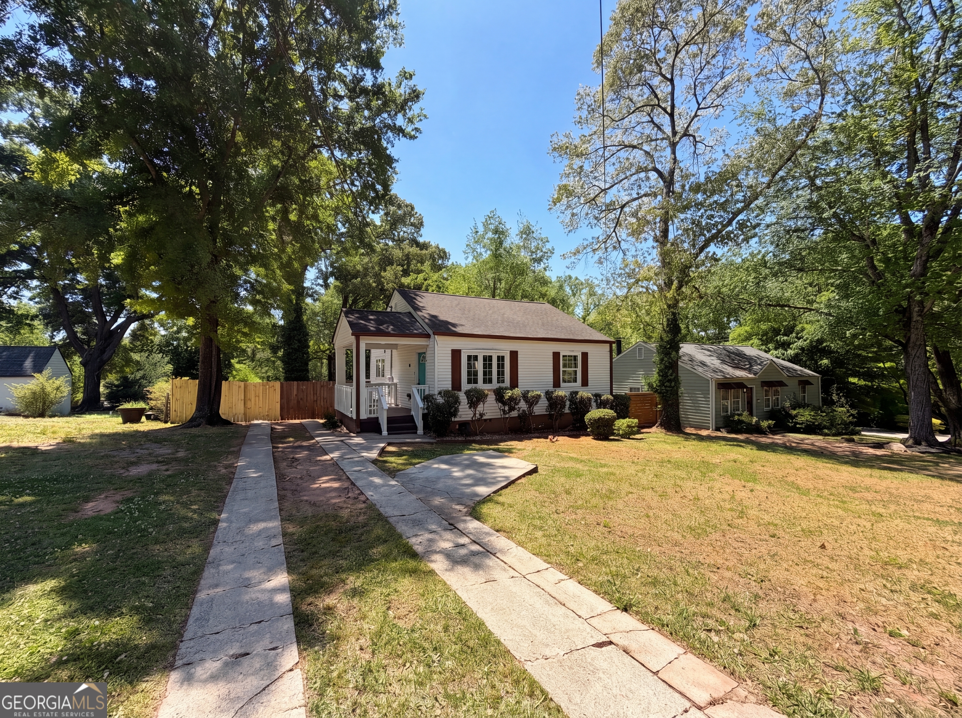 1918 Spring Avenue Property Photo 1