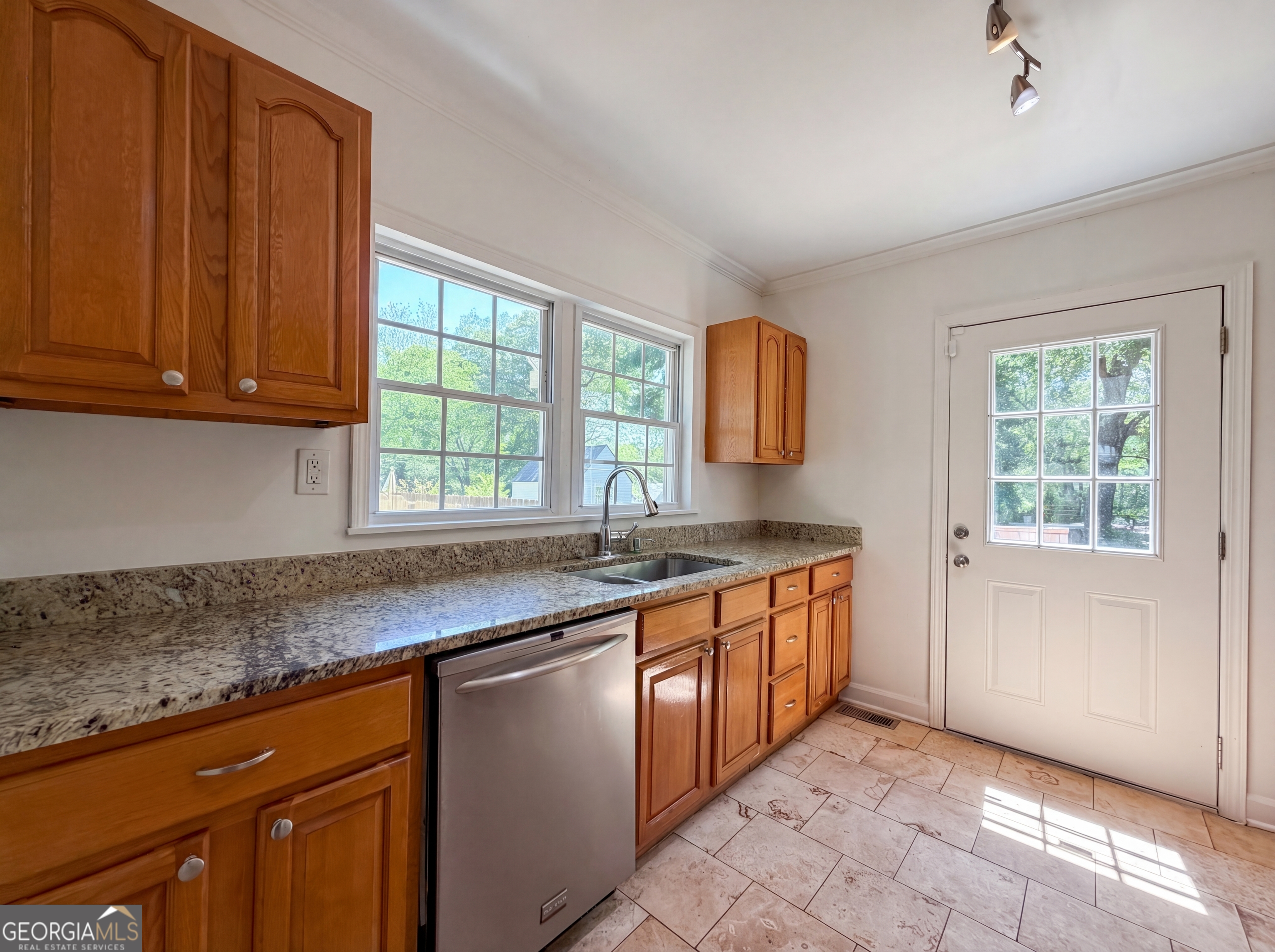 1918 Spring Avenue Property Photo 7