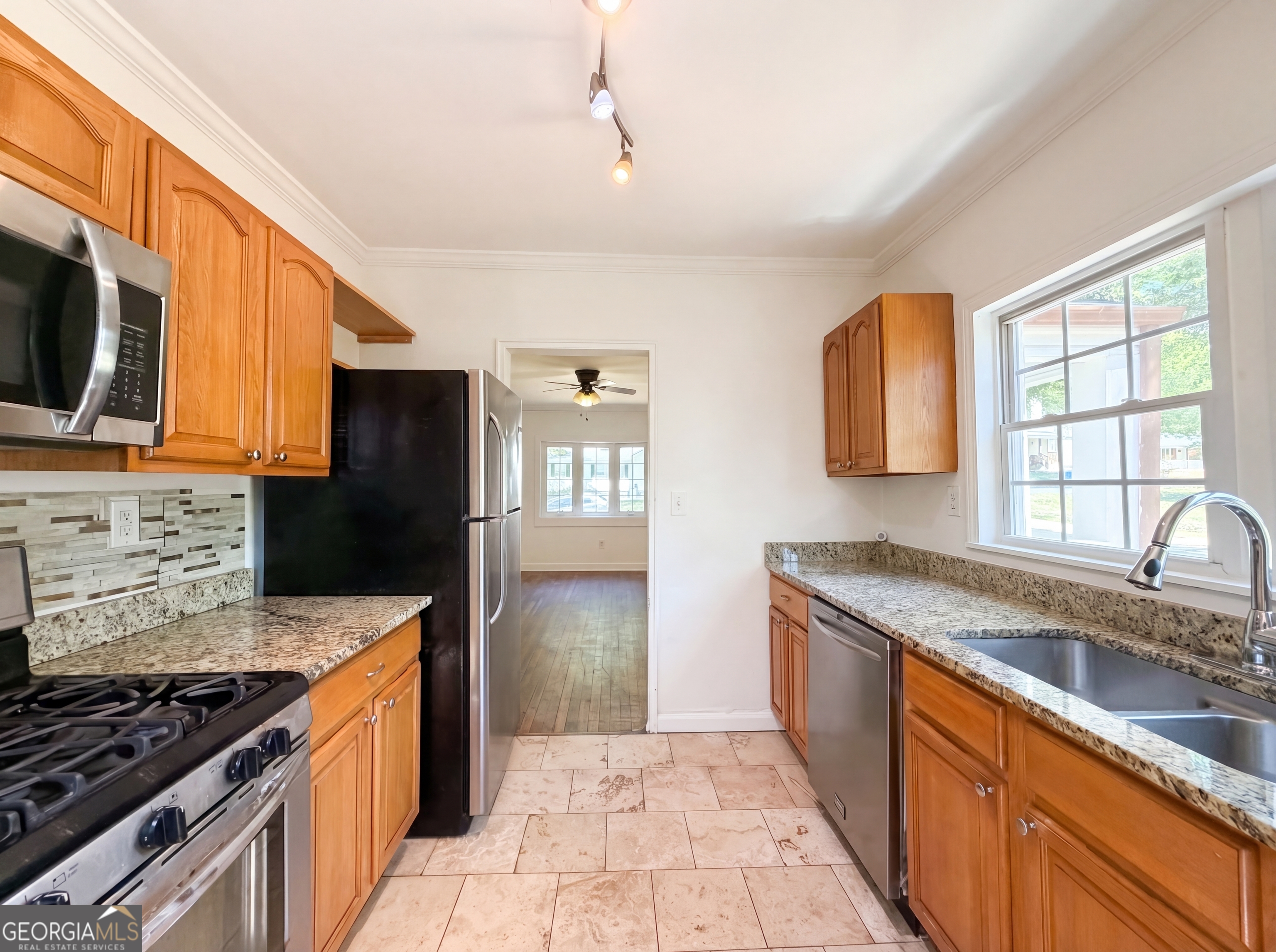 1918 Spring Avenue Property Photo 9