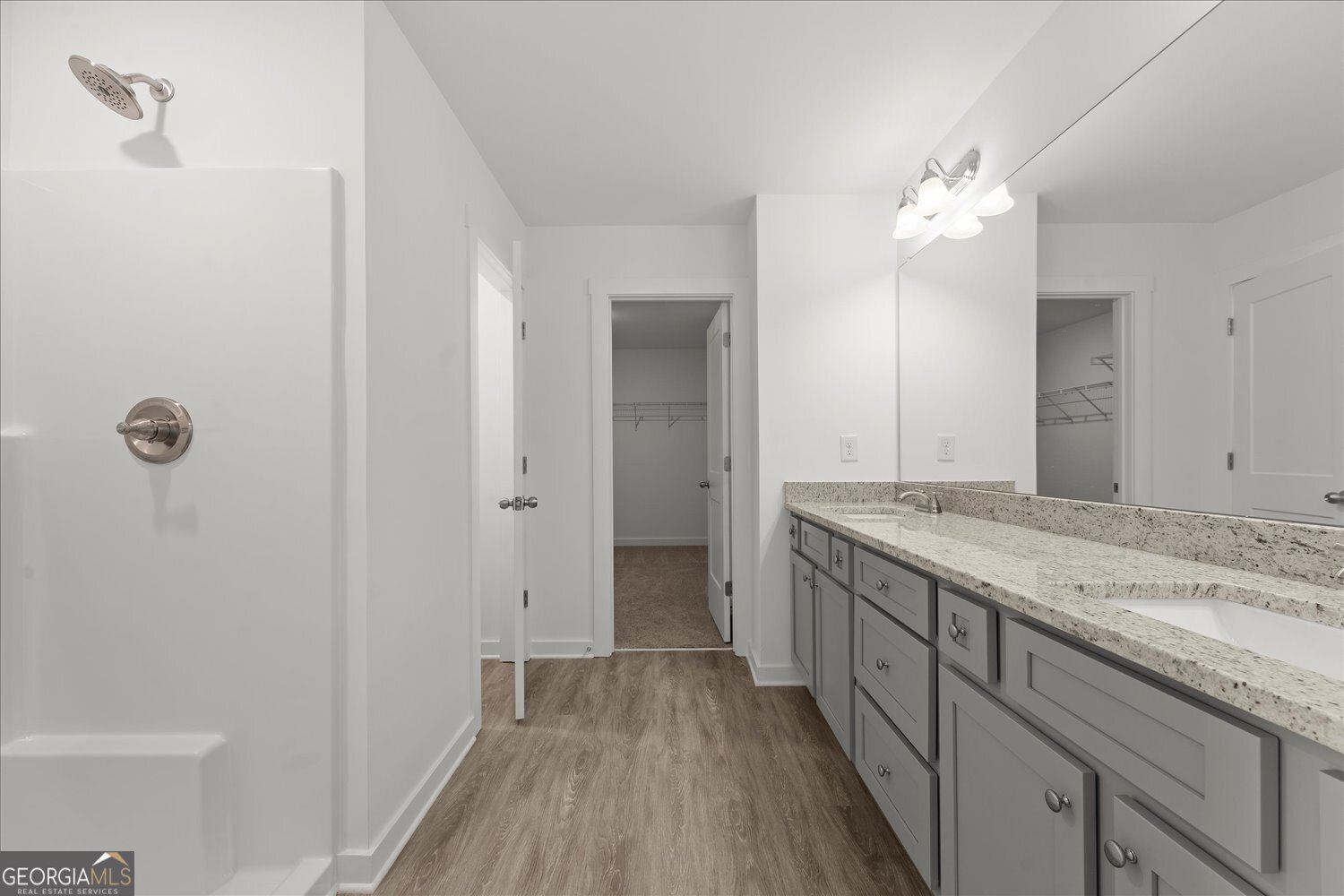 534 Lillian Way Property Photo 15