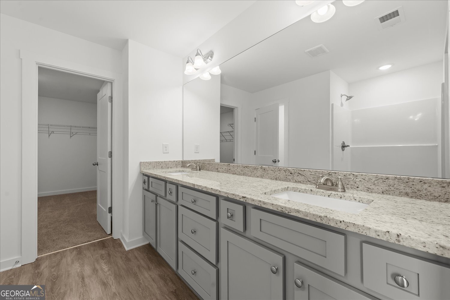 534 Lillian Way Property Photo 16