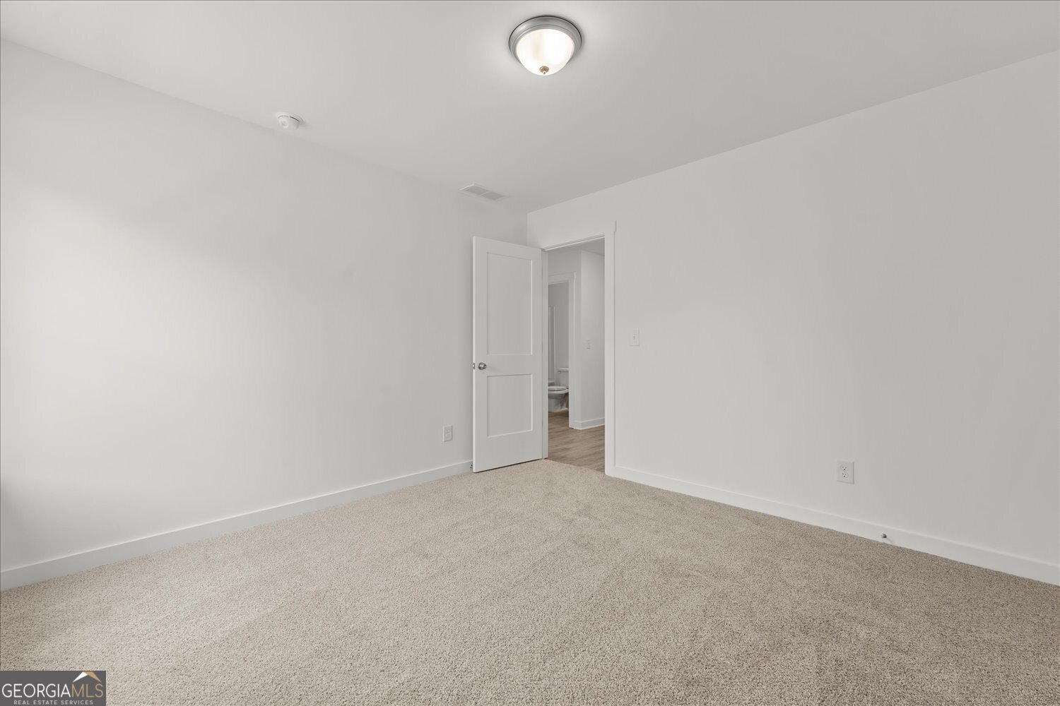 534 Lillian Way Property Photo 23