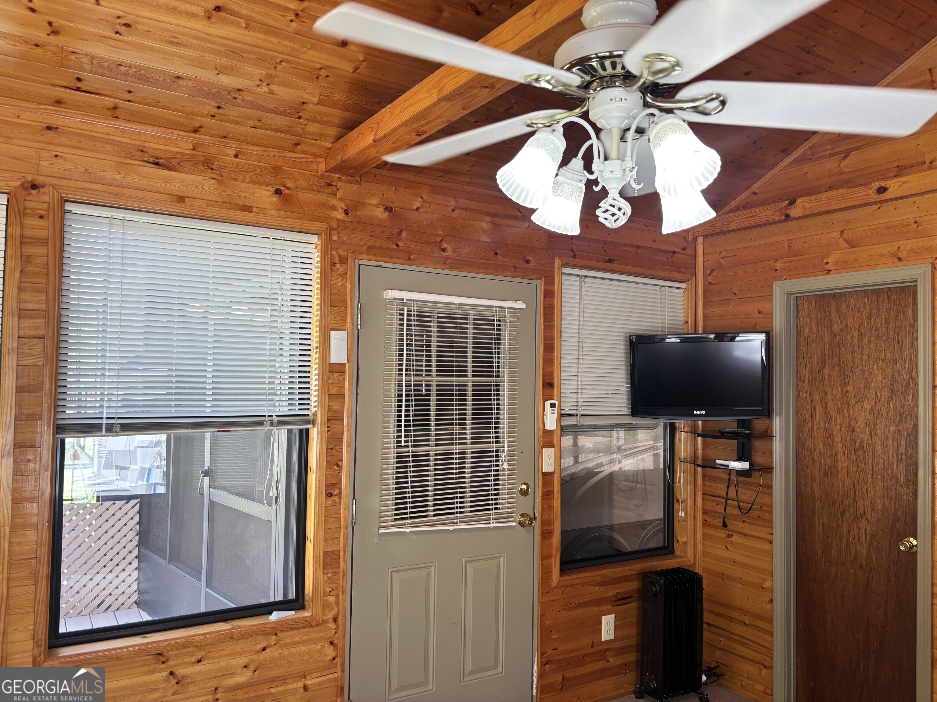 101 Bridge Loop Drive Property Photo 51
