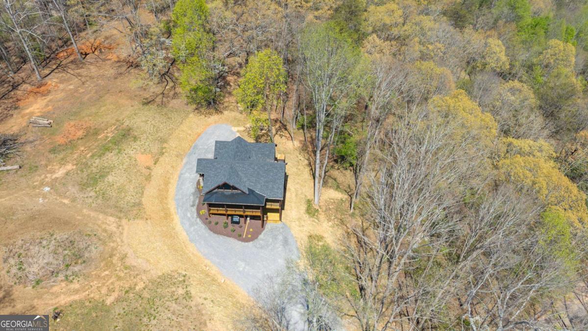 1038 Bluebird Road Property Photo 11
