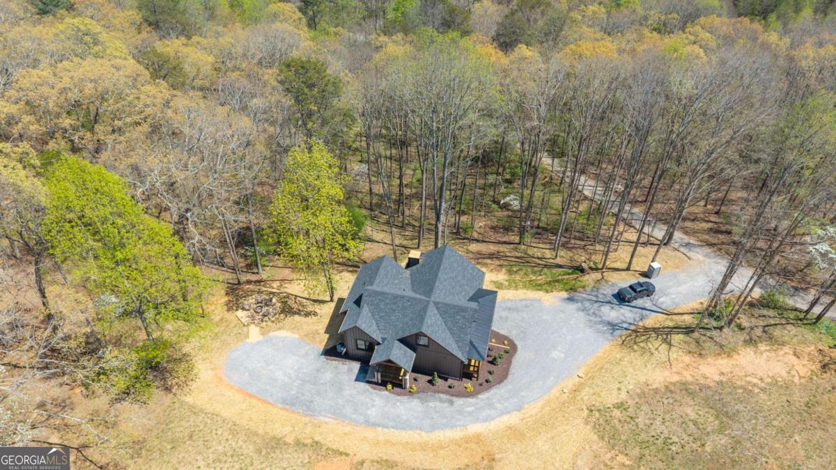 1038 Bluebird Road Property Photo 12
