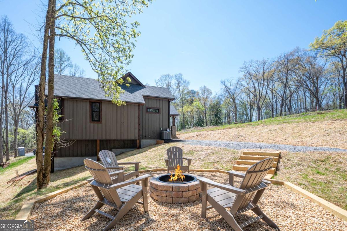 1038 Bluebird Road Property Photo 14