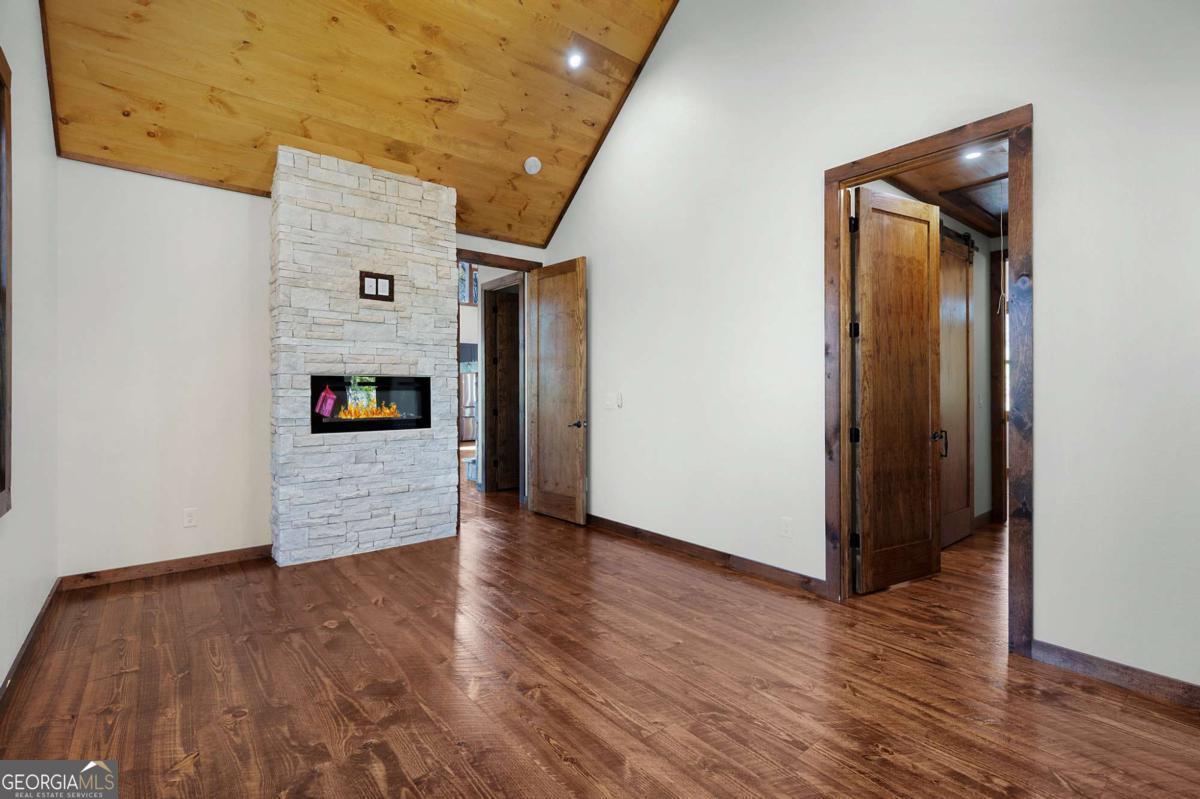 1038 Bluebird Road Property Photo 43