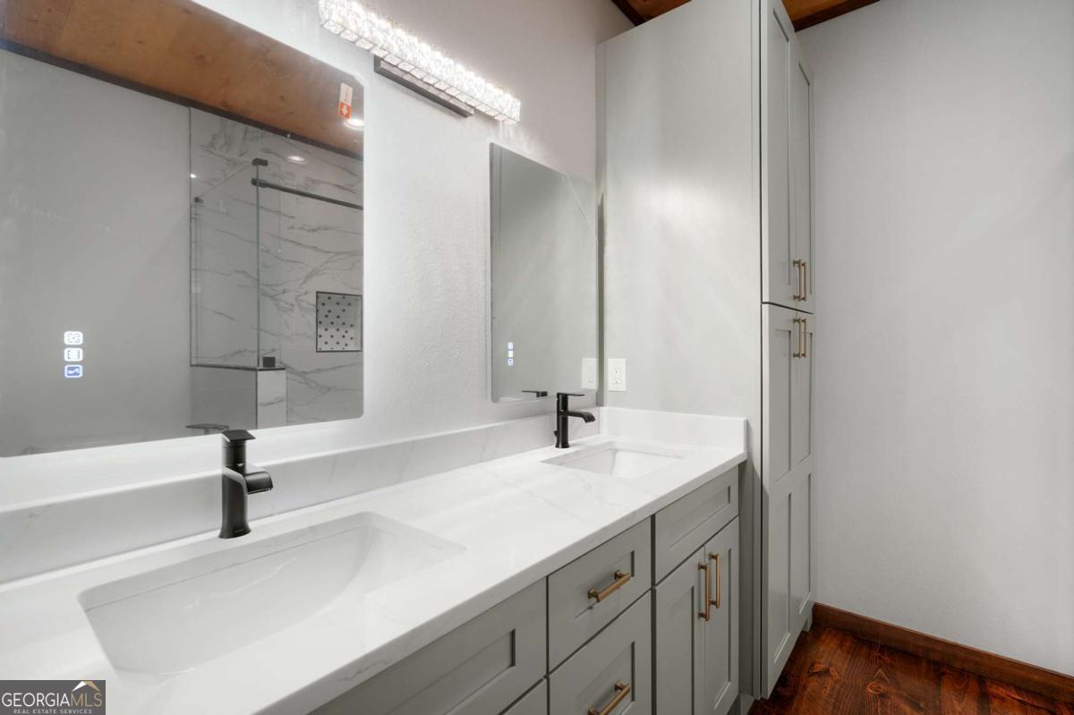 1038 Bluebird Road Property Photo 45