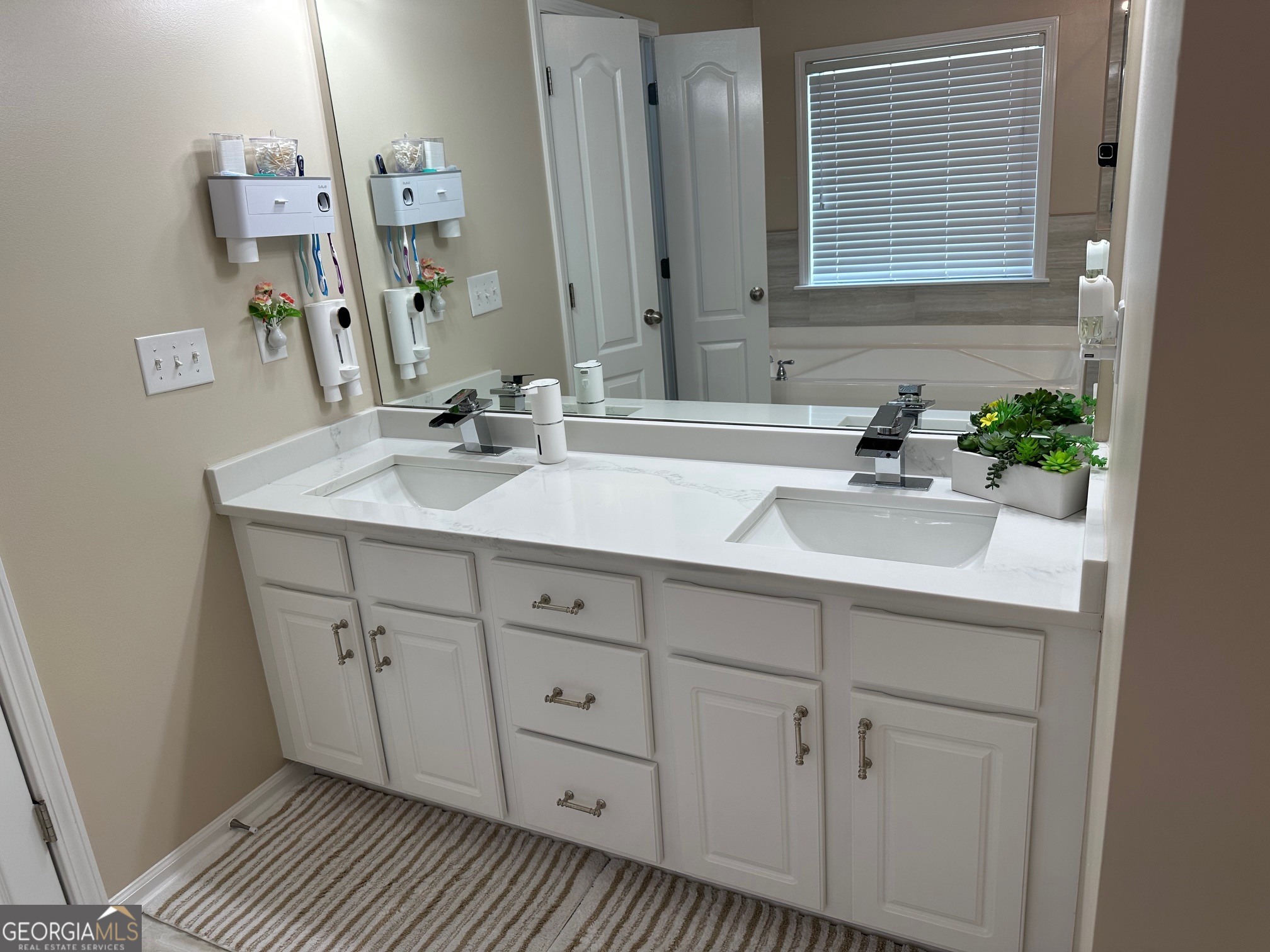 3863 Amberleigh Trace Property Photo 6
