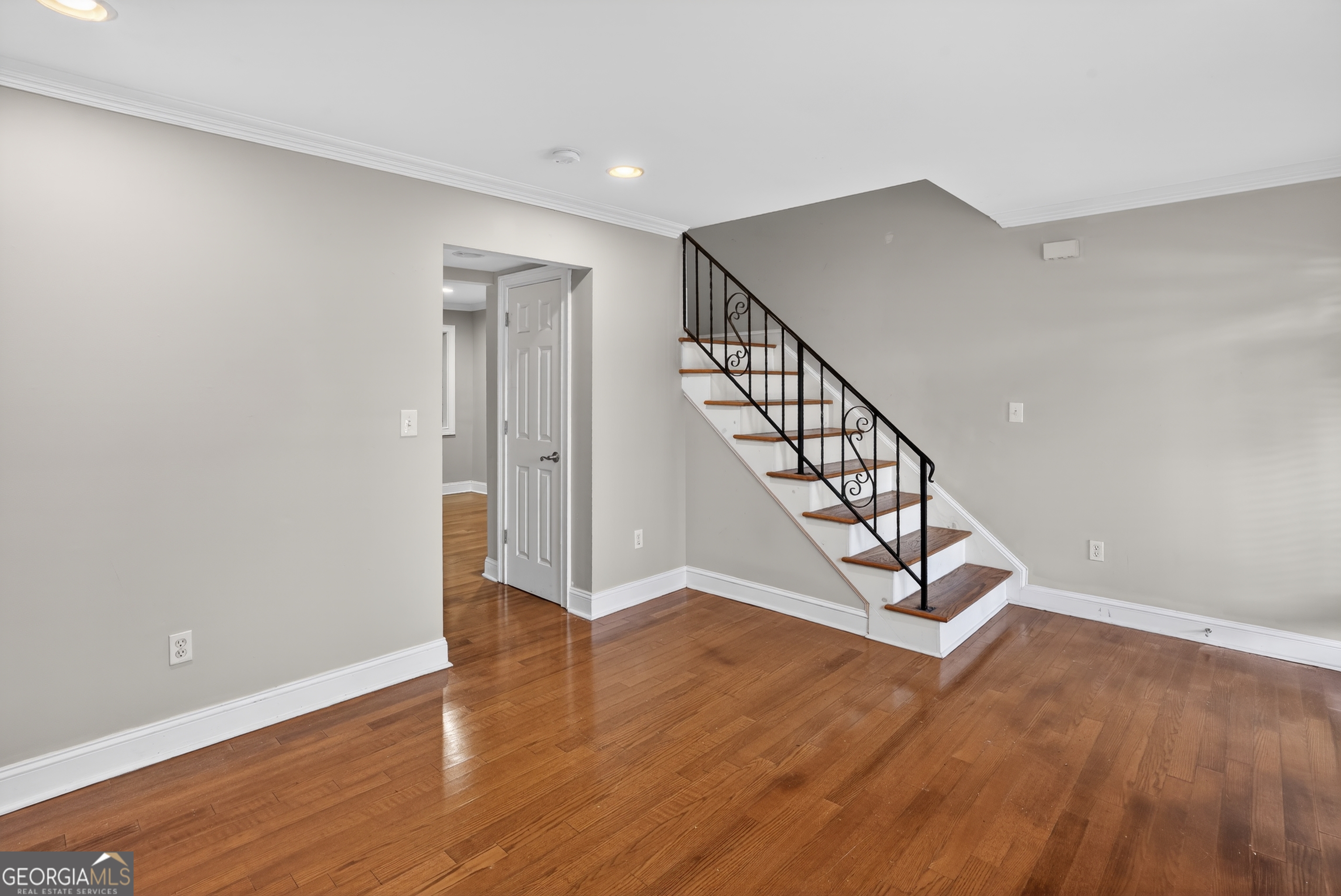 145 Rondak Circle Property Photo 5