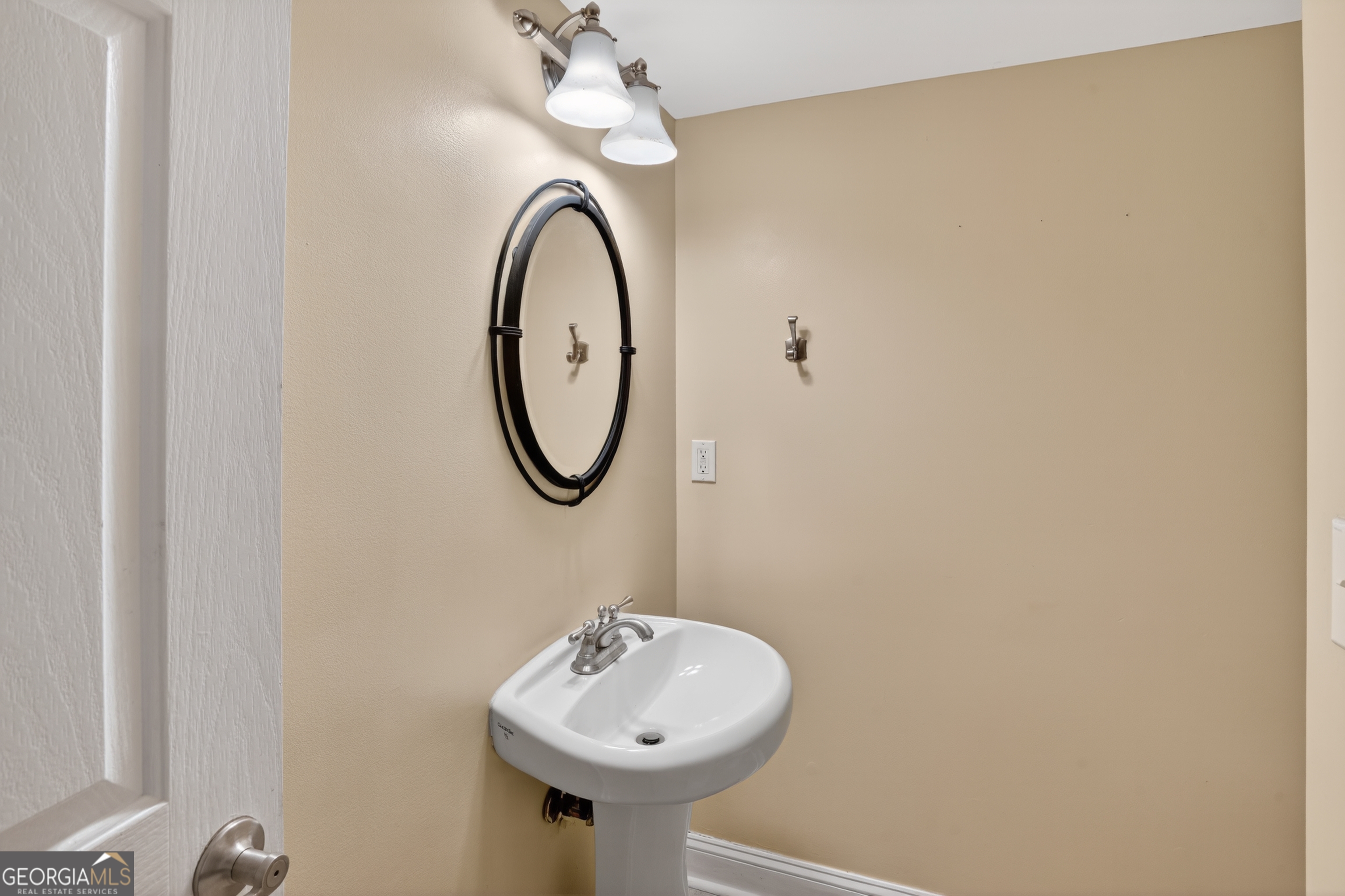 145 Rondak Circle Property Photo 8