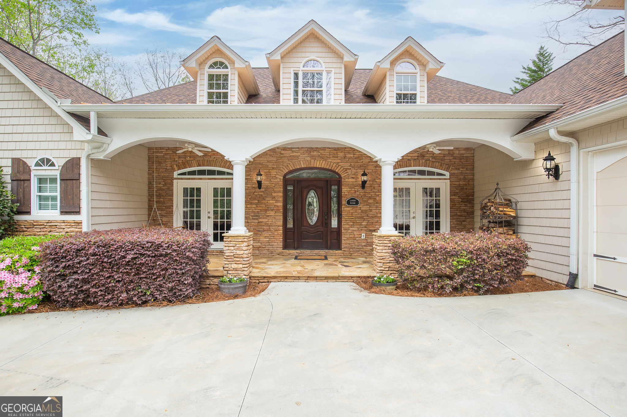5804 Ridgewater Circle Property Photo 5
