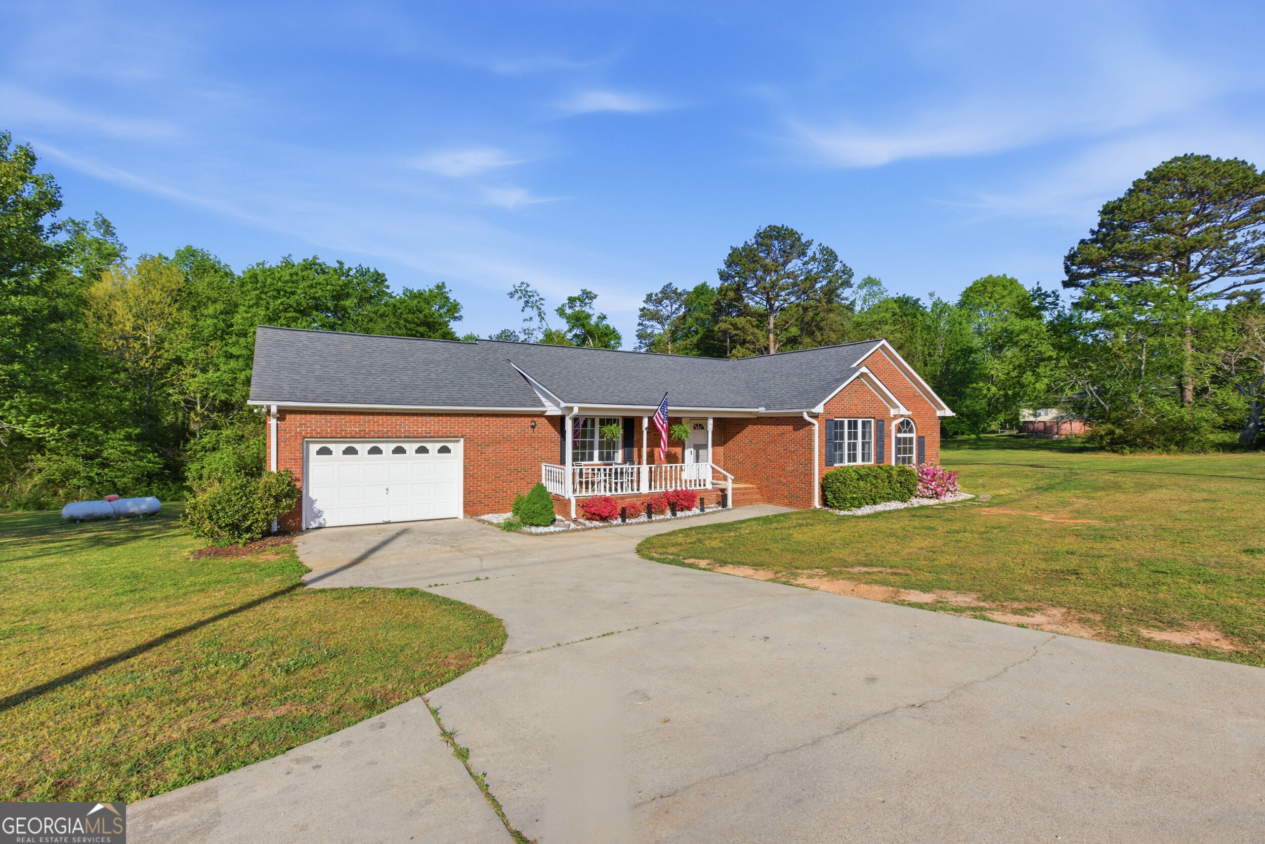 260 Brookhaven Circle Property Photo 1