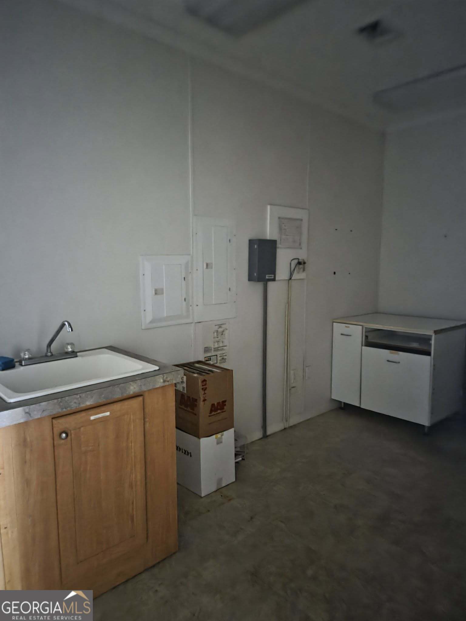 424 S Victory Drive Property Photo 15