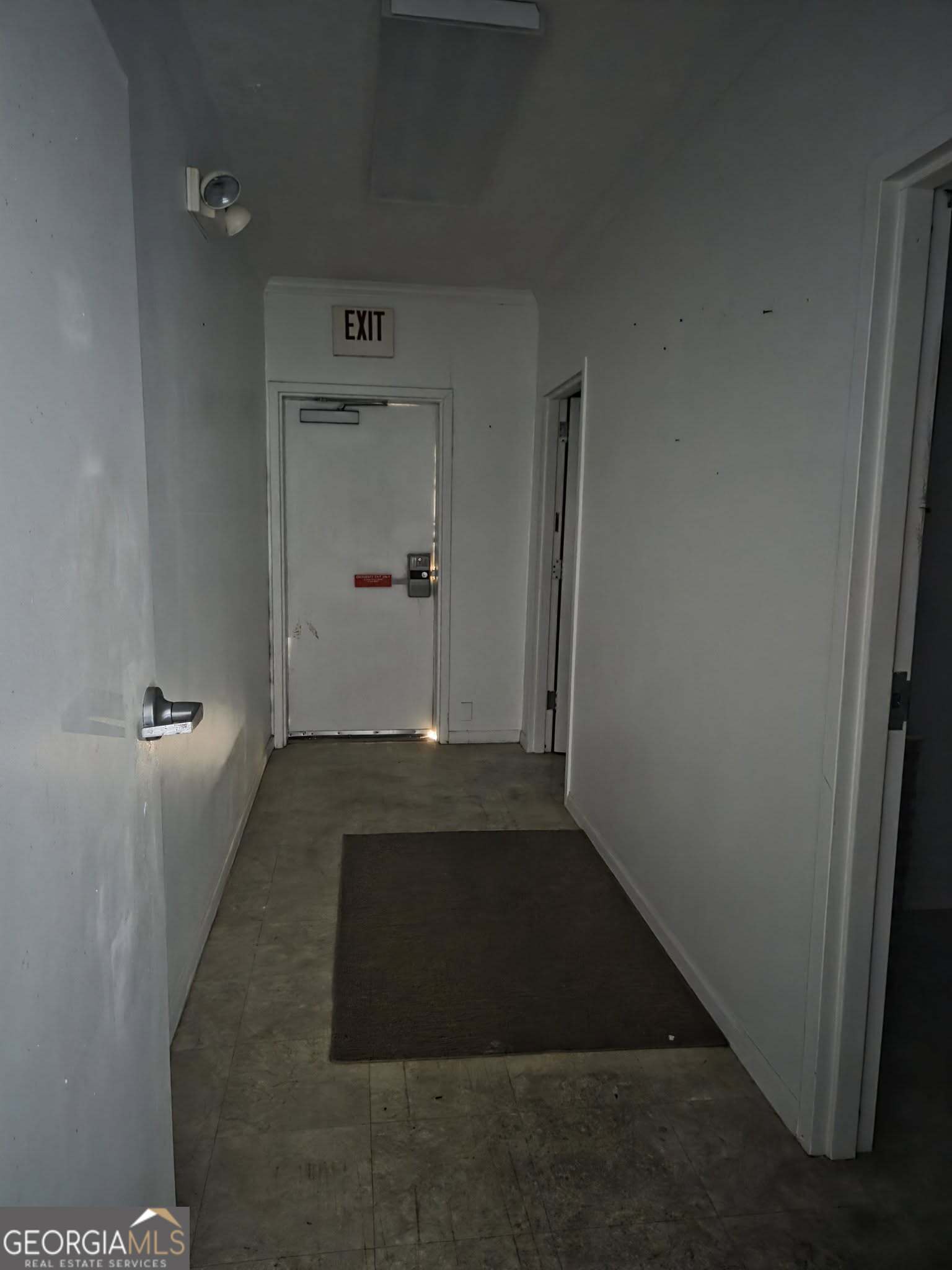 424 S Victory Drive Property Photo 16
