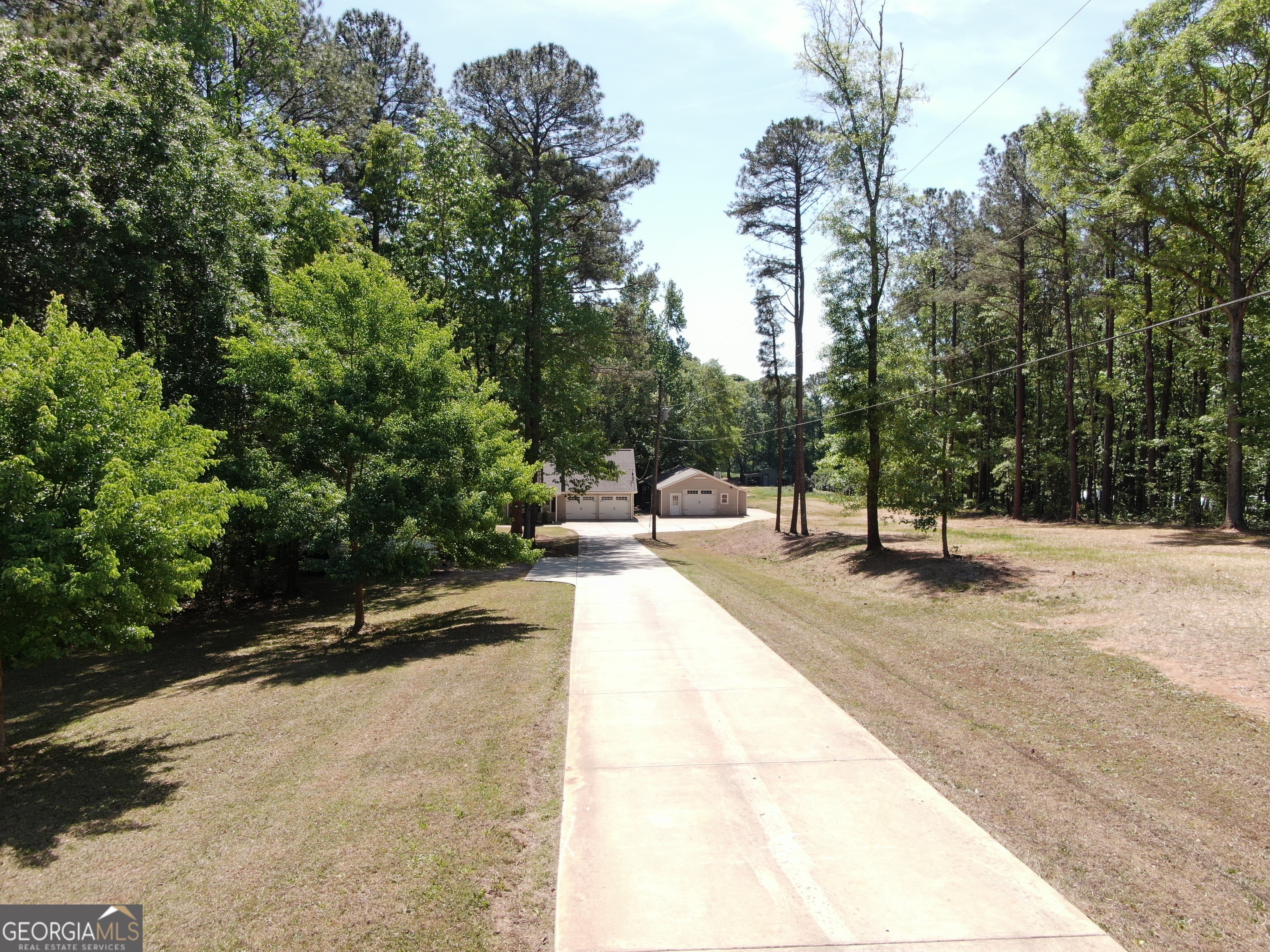 1593 Highway 82 Property Photo 2