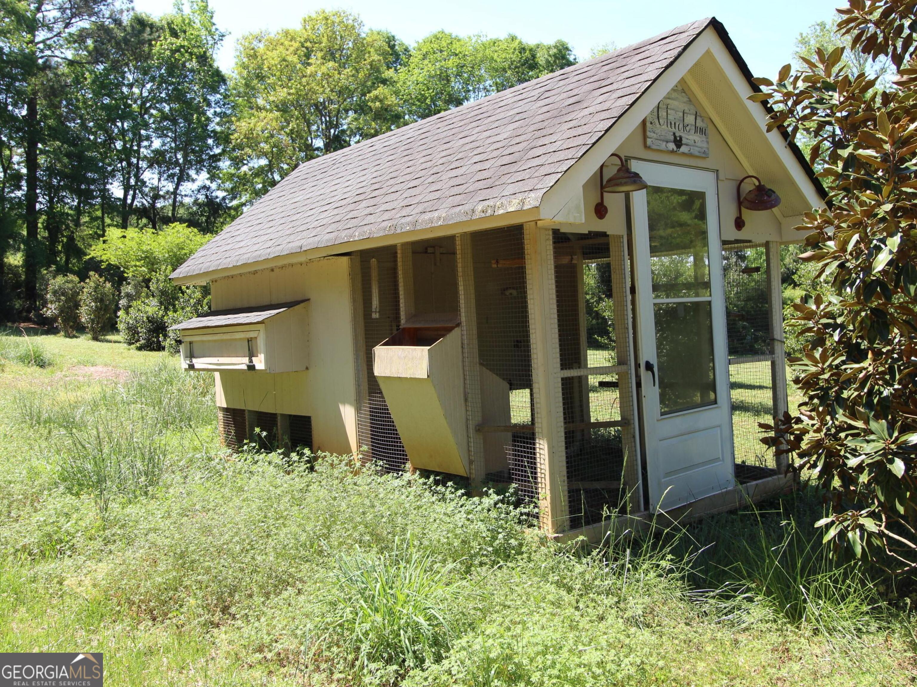 1593 Highway 82 Property Photo 23