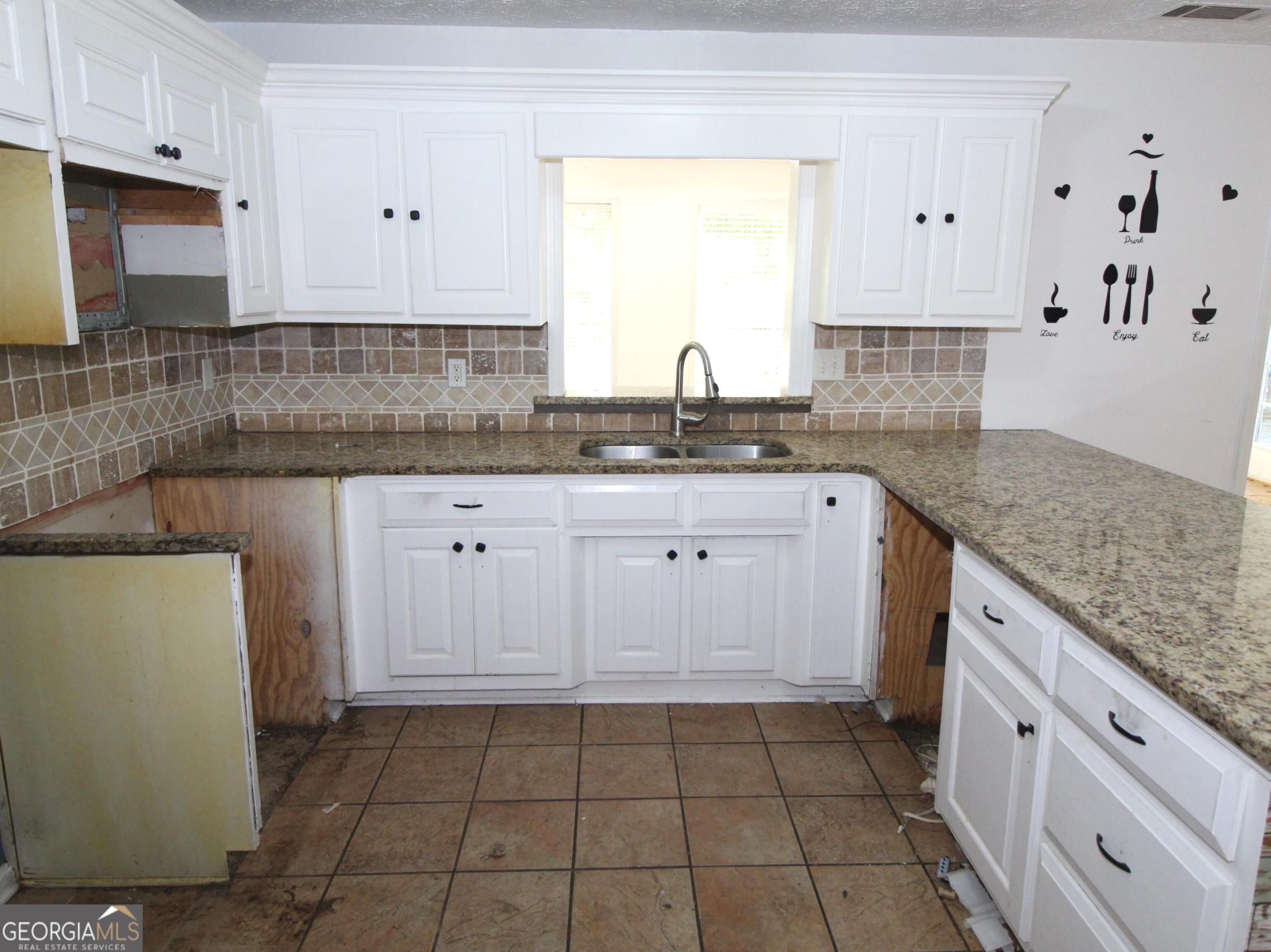 1593 Highway 82 Property Photo 30