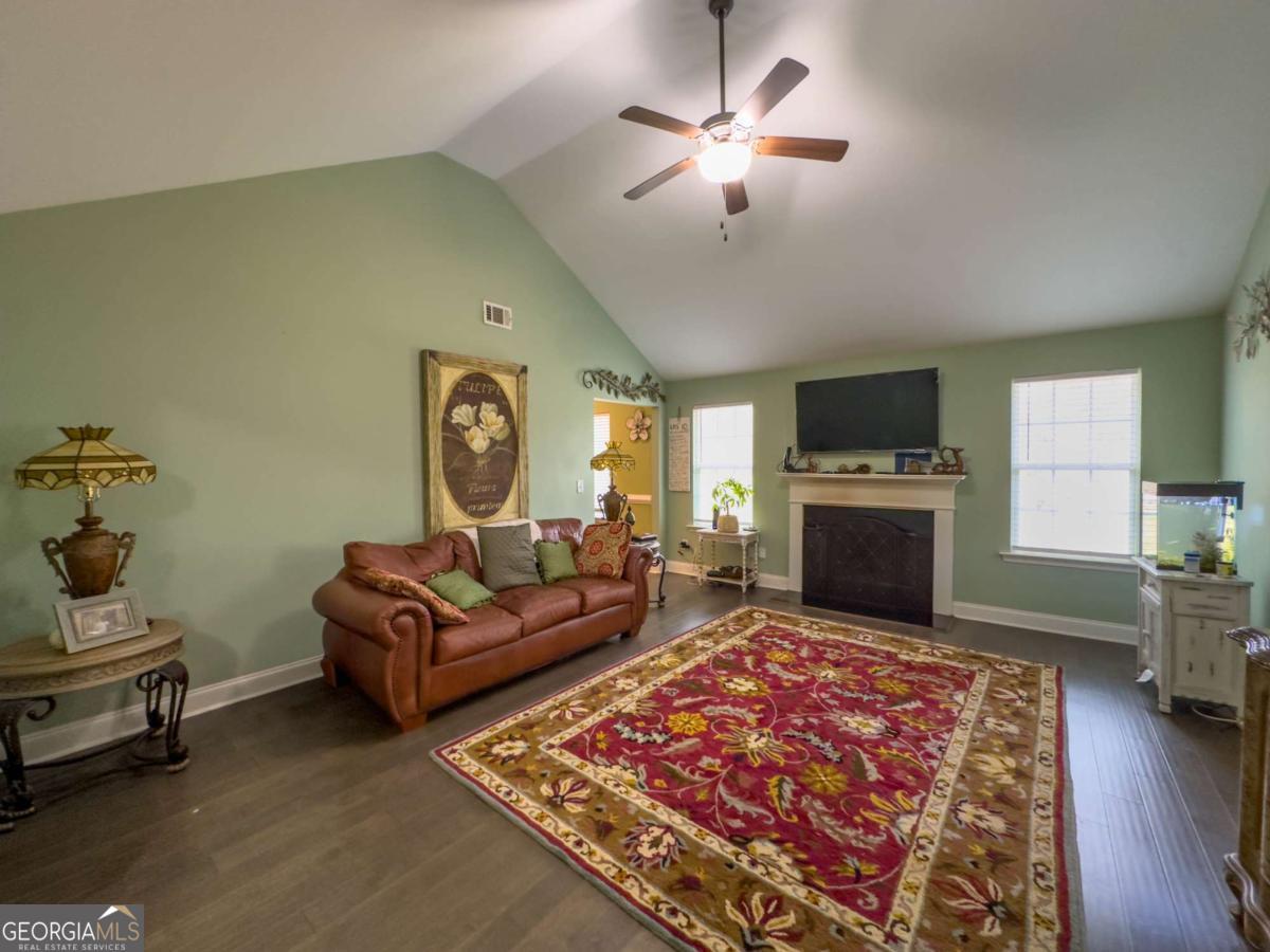 5409 Stepstone Way Property Photo 3