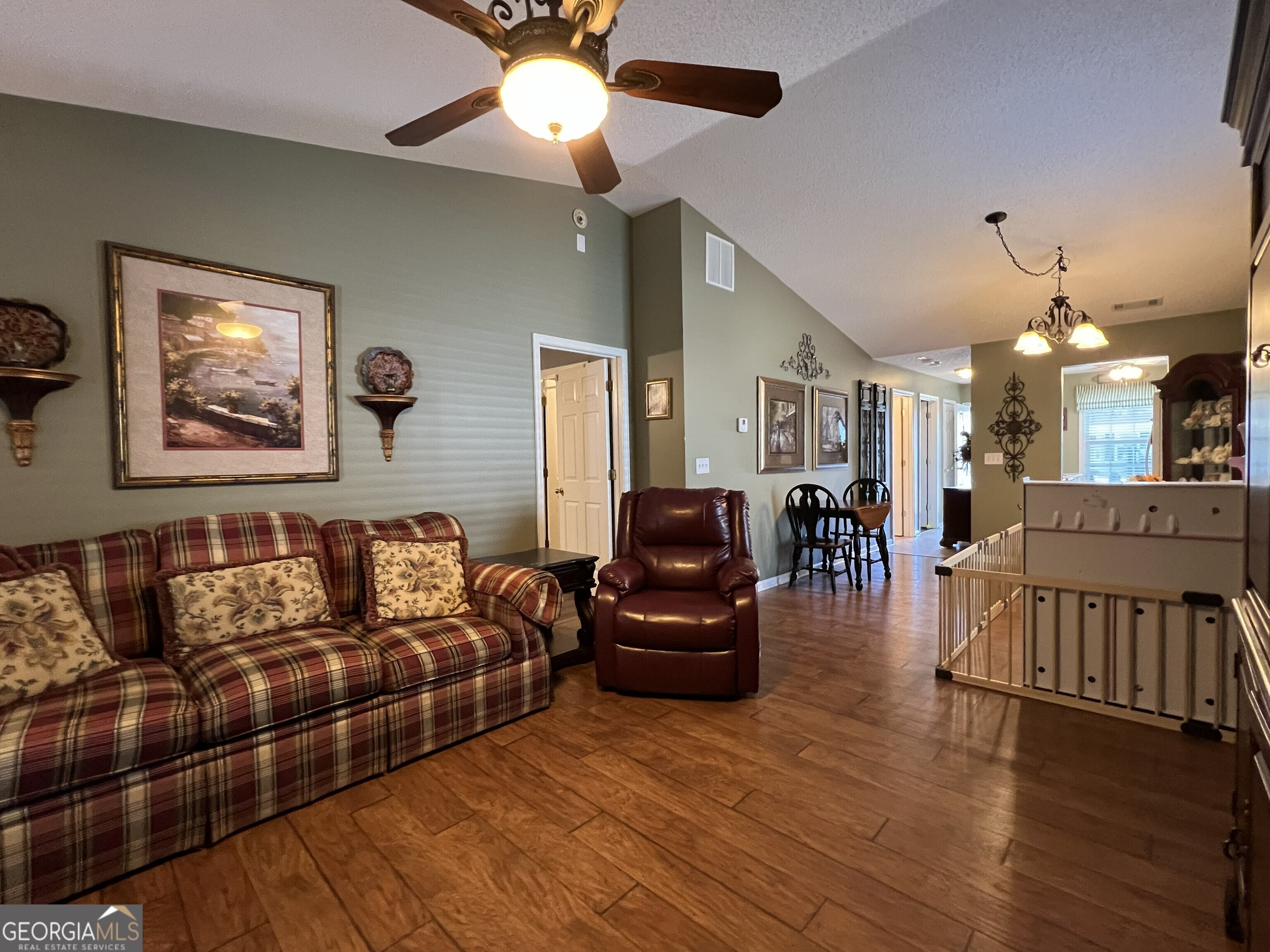 1711 Summerwoods Lane Property Photo 8