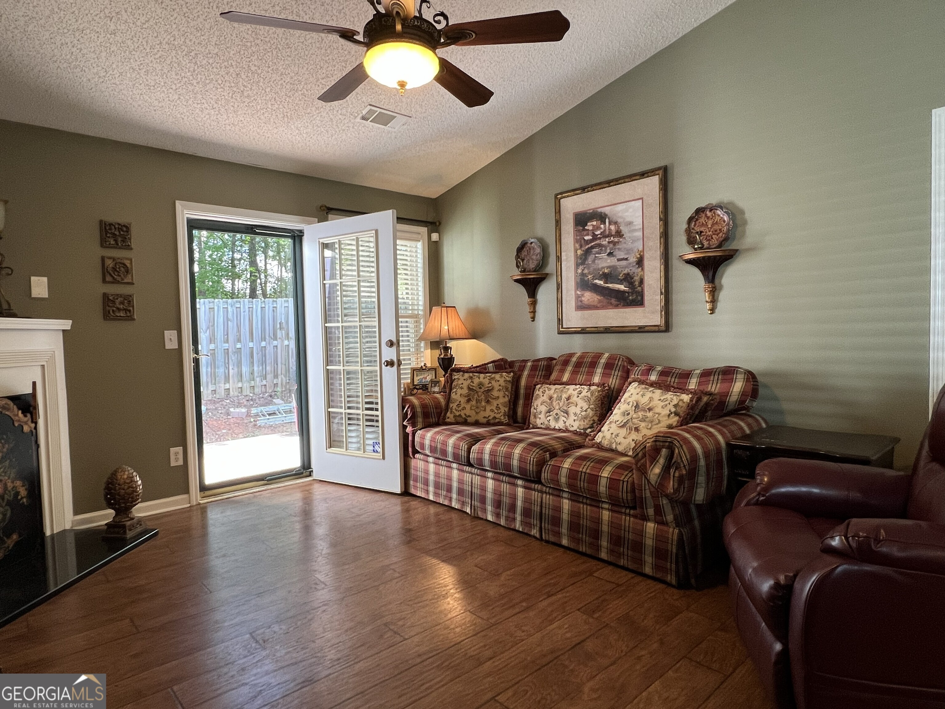 1711 Summerwoods Lane Property Photo 9