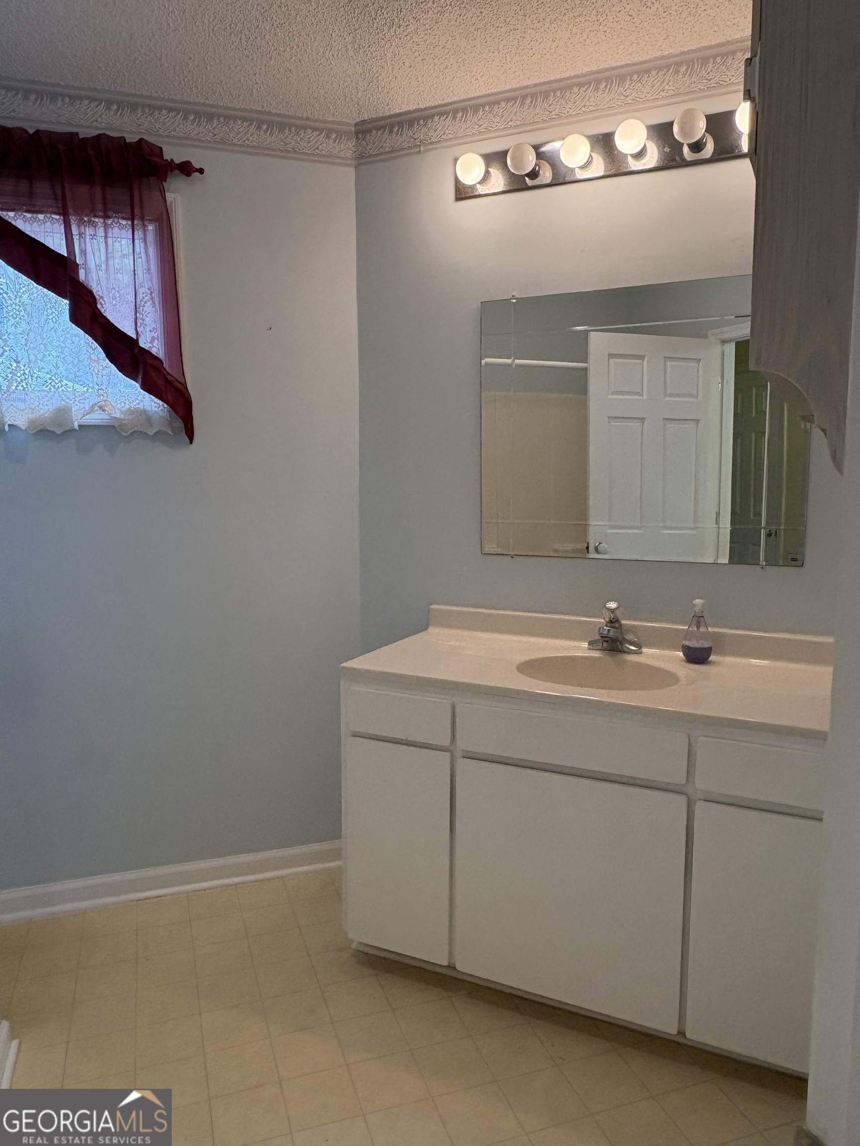 466 Scenic Rte Property Photo 14