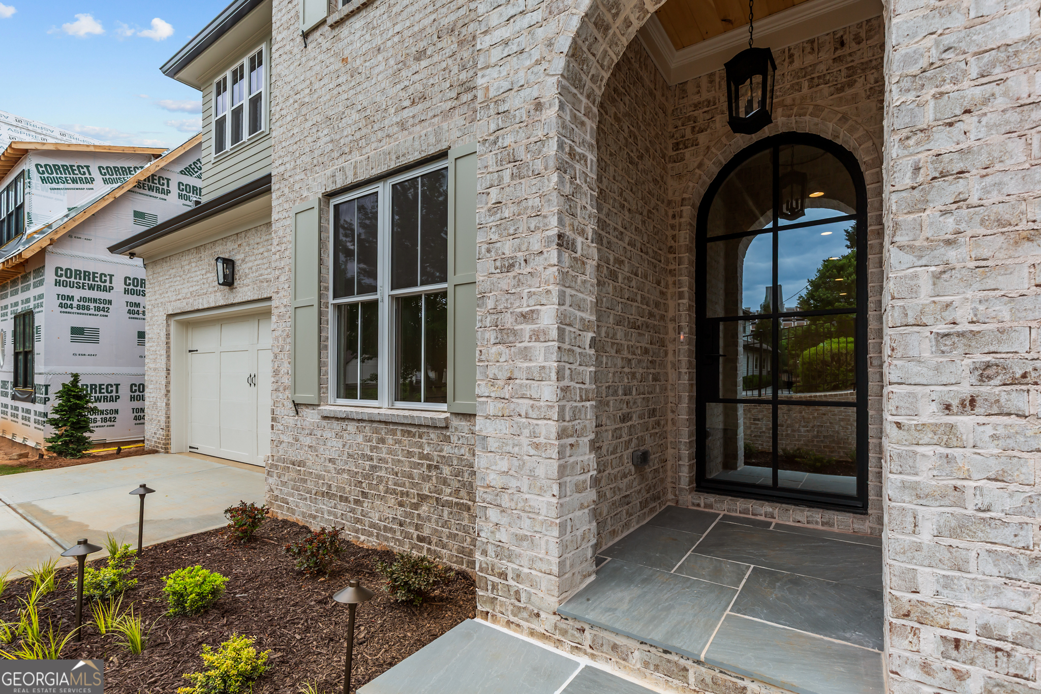 29 E Park Street Property Photo 6