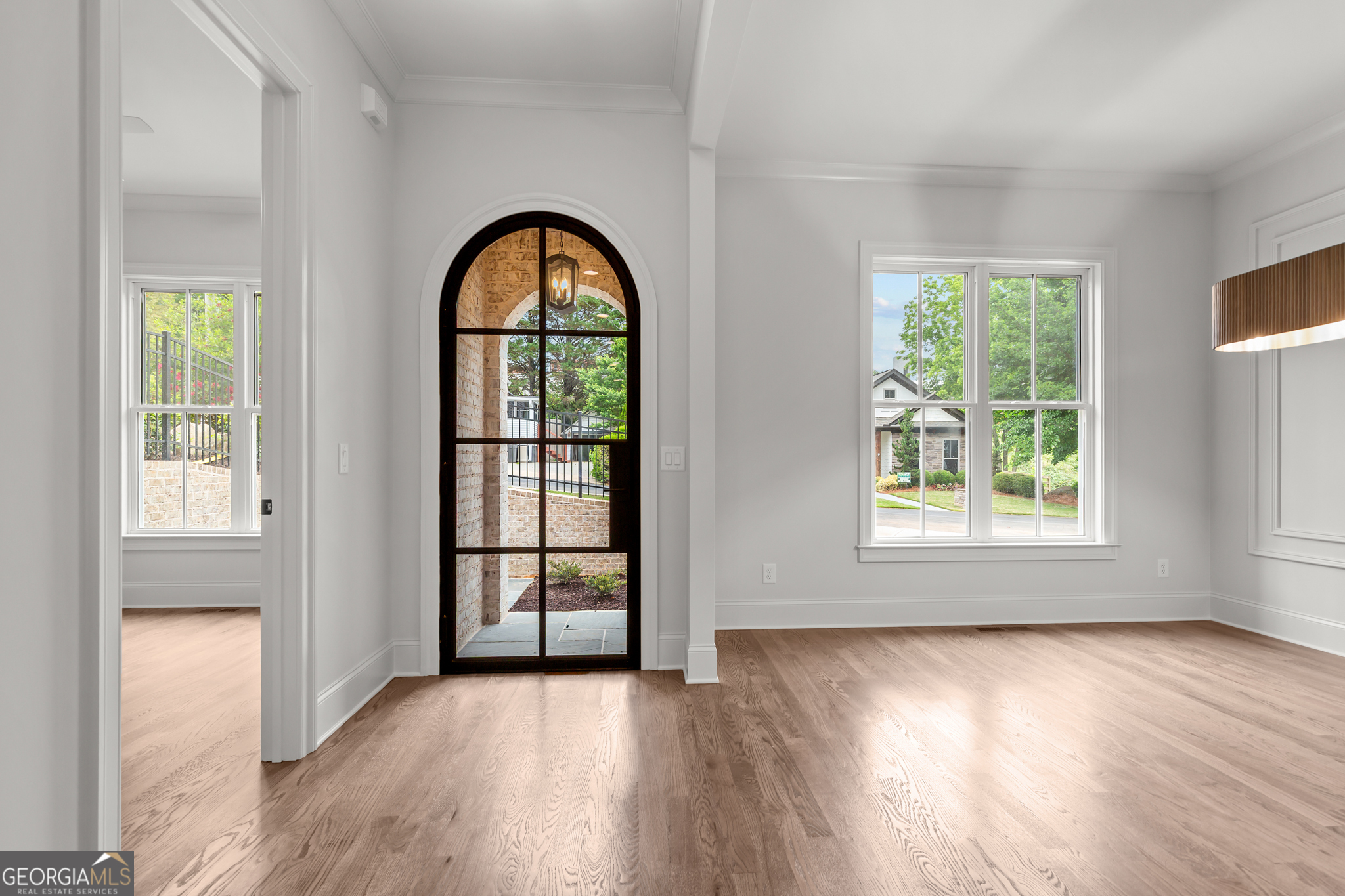 29 E Park Street Property Photo 8