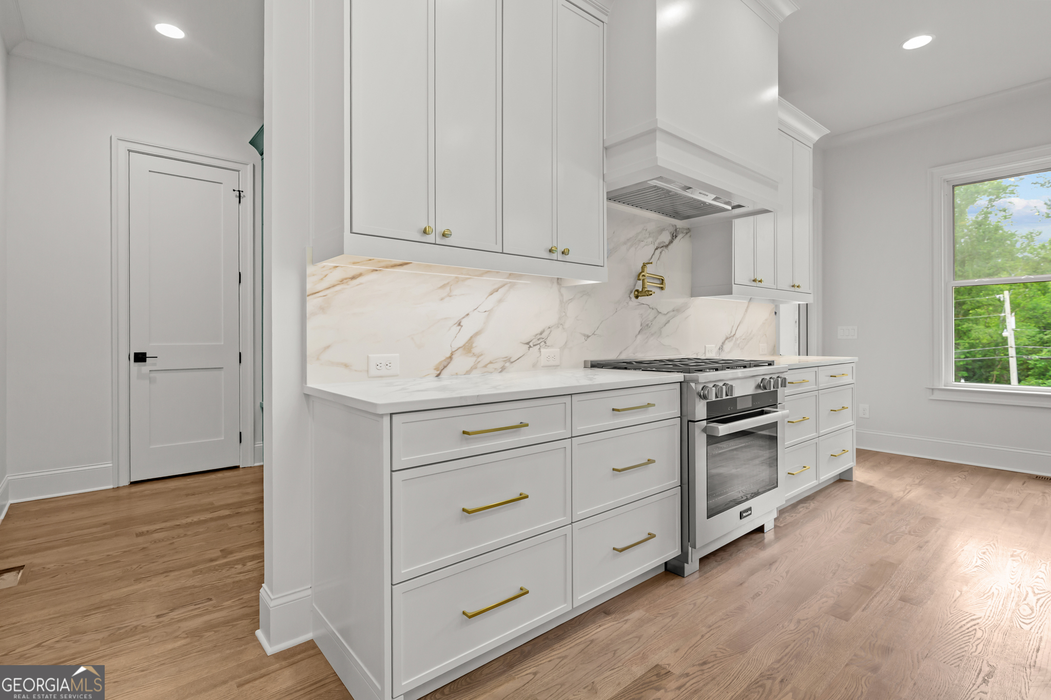 29 E Park Street Property Photo 19