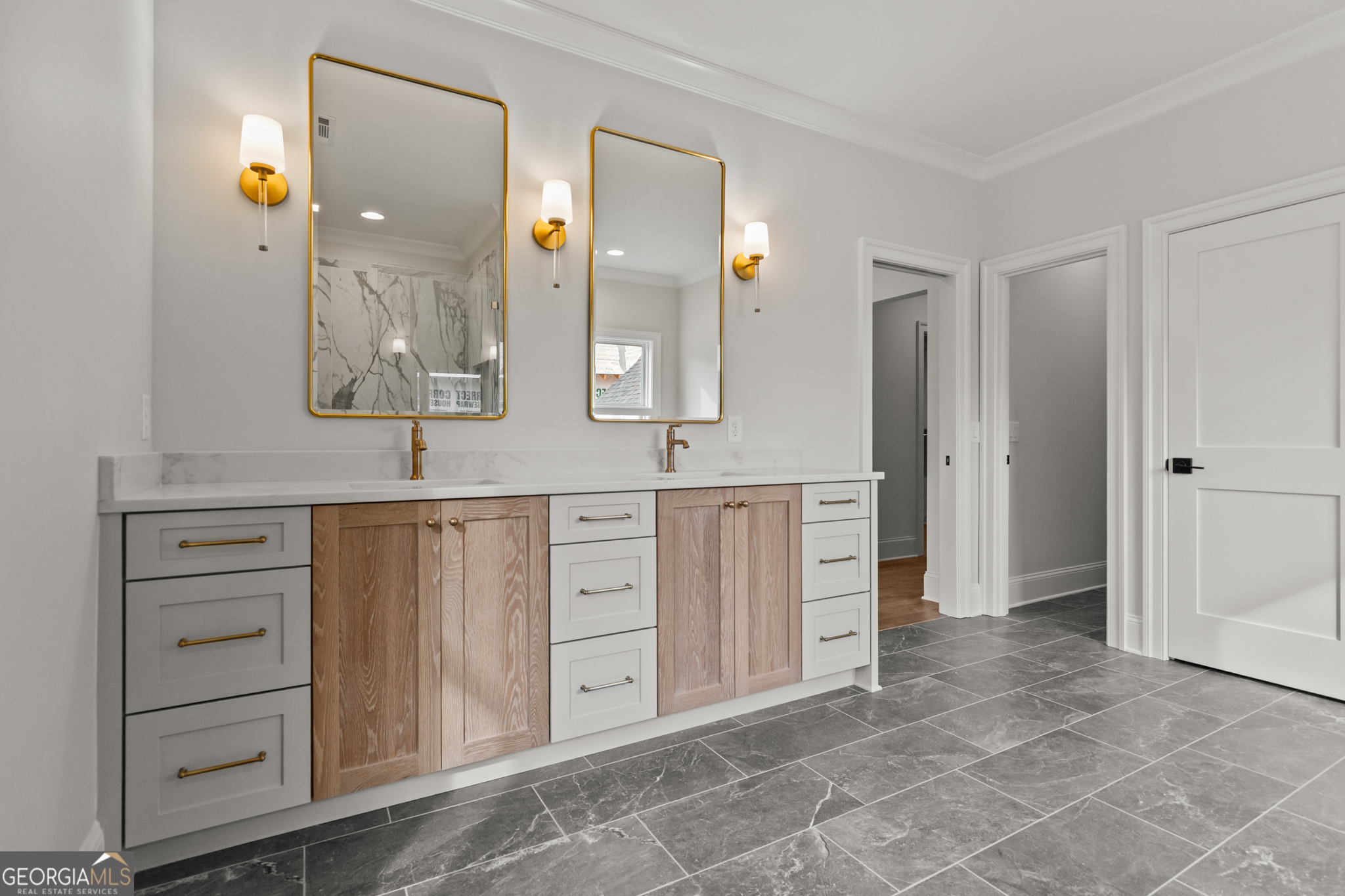 29 E Park Street Property Photo 48