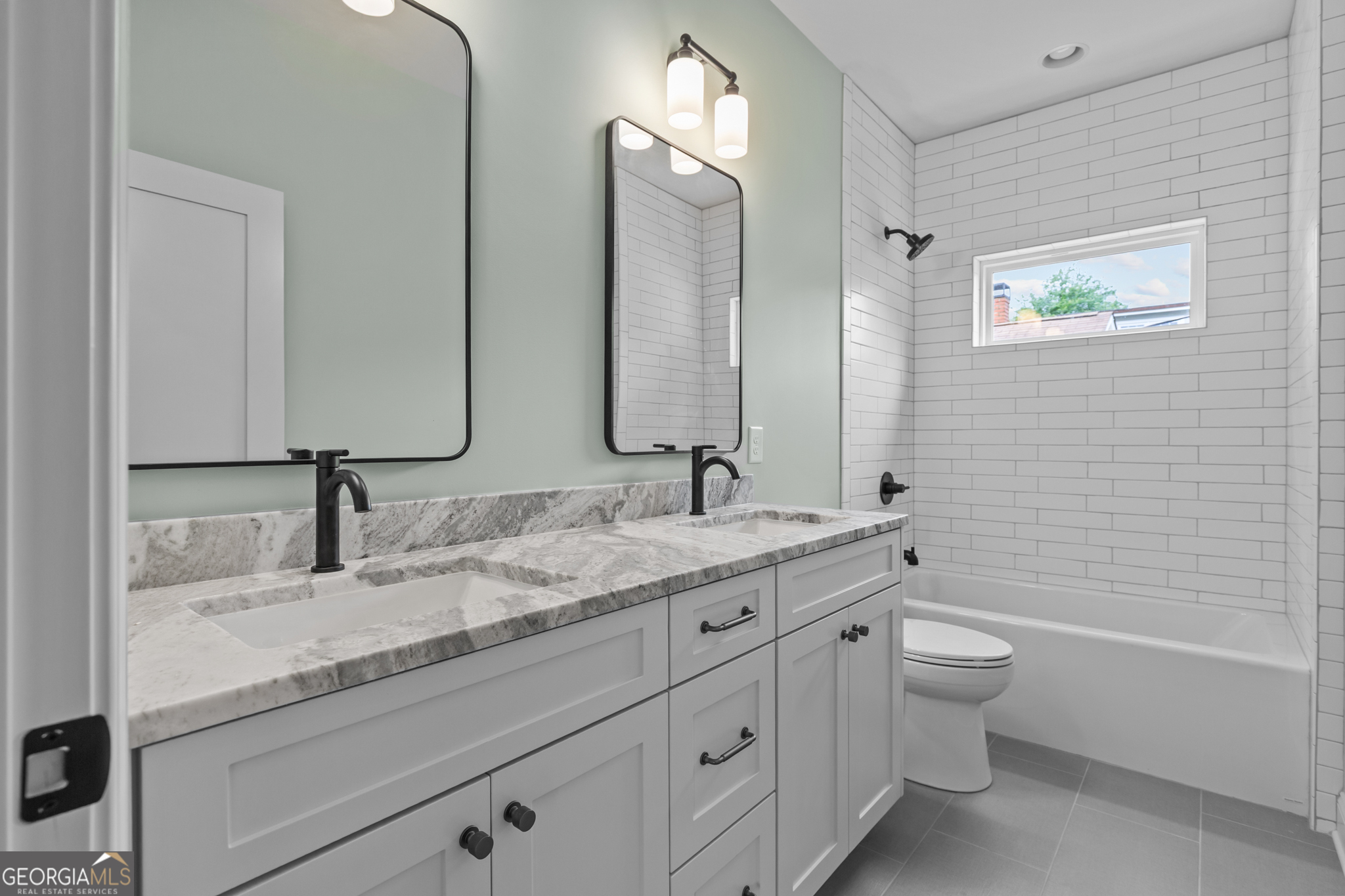29 E Park Street Property Photo 58