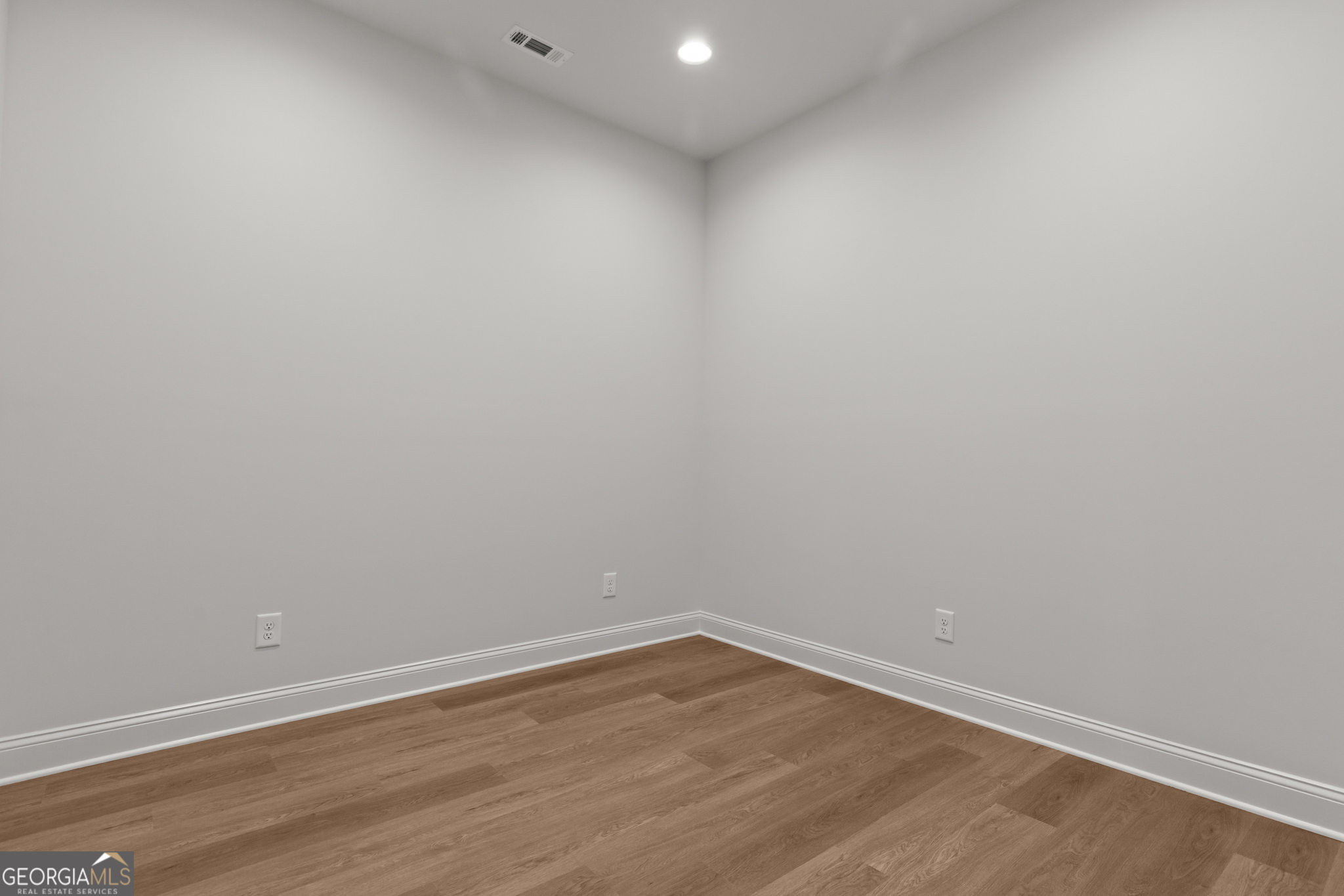 29 E Park Street Property Photo 70