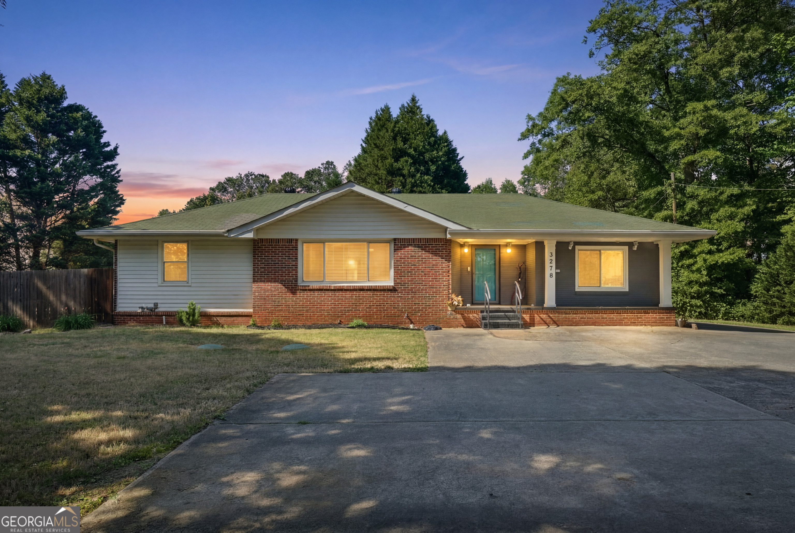 3270 Rex Road Property Photo 1