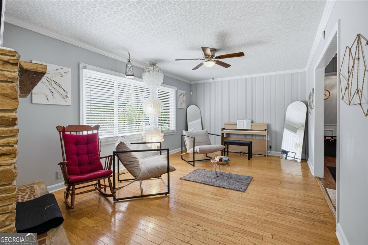 3270 Rex Road Property Photo 5